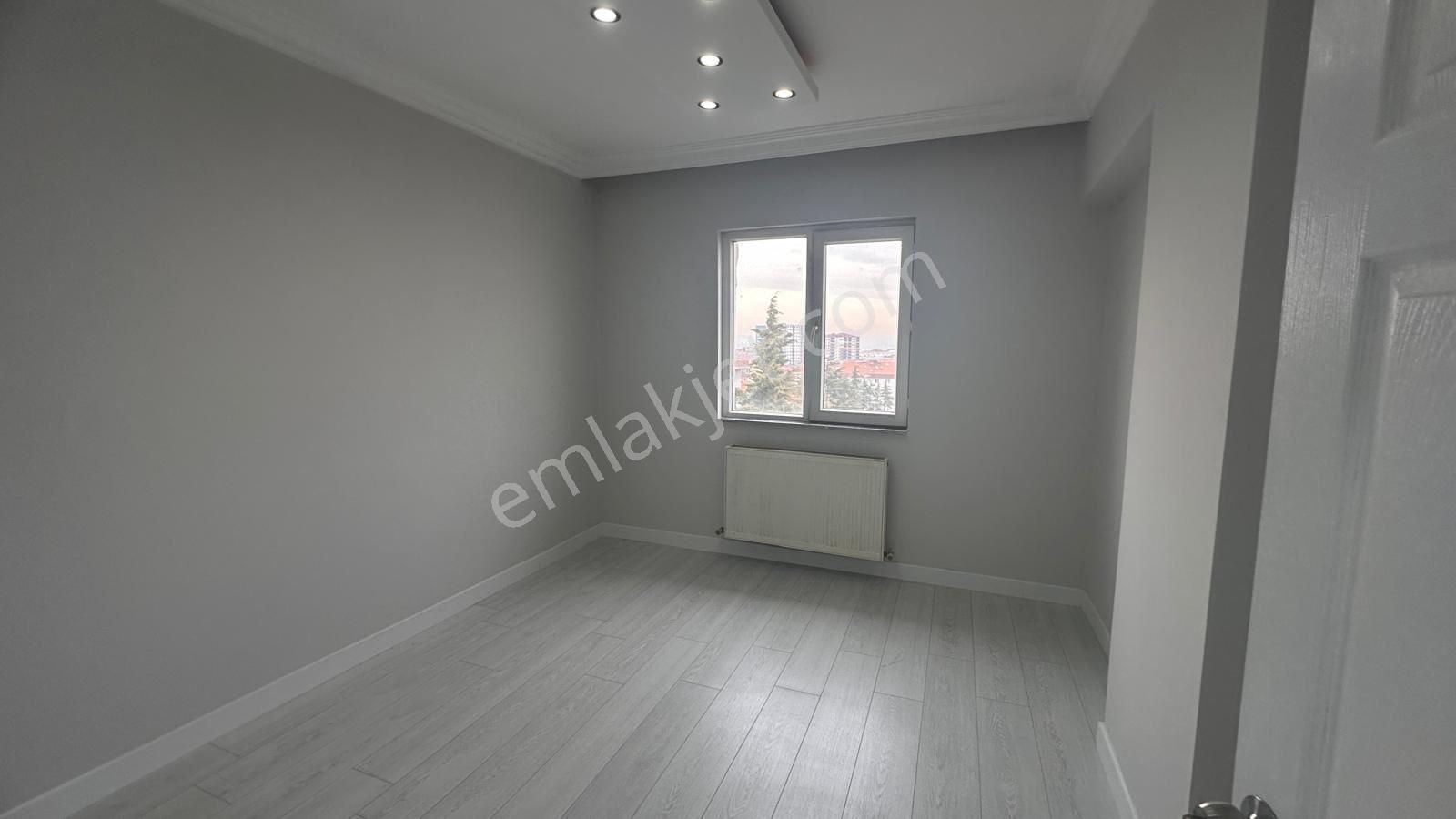 Pınarbaşı Mahallesi 3 + 1 Acil Üçüncü Kat Satılık Daire Full Yapılı - Görsel 26