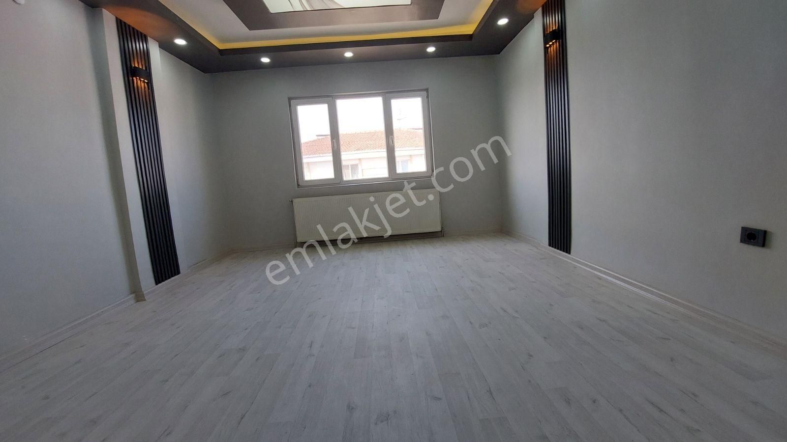 Akşemsettin'de Güney Yol 3 Cepheli Full Utra Lüks 3+1 - Görsel 28