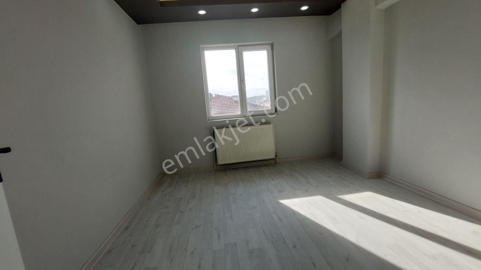 Akşemsettin'de Güney Yol 3 Cepheli Full Utra Lüks 3+1 - Görsel 26