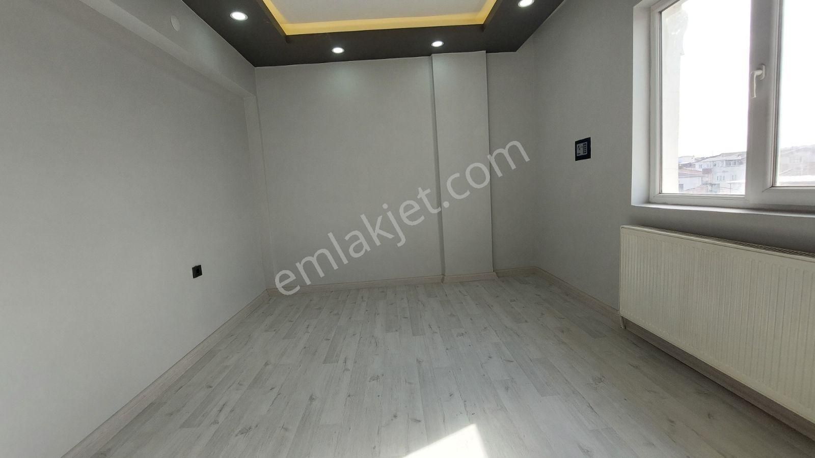 Akşemsettin'de Güney Yol 3 Cepheli Full Utra Lüks 3+1 - Görsel 15