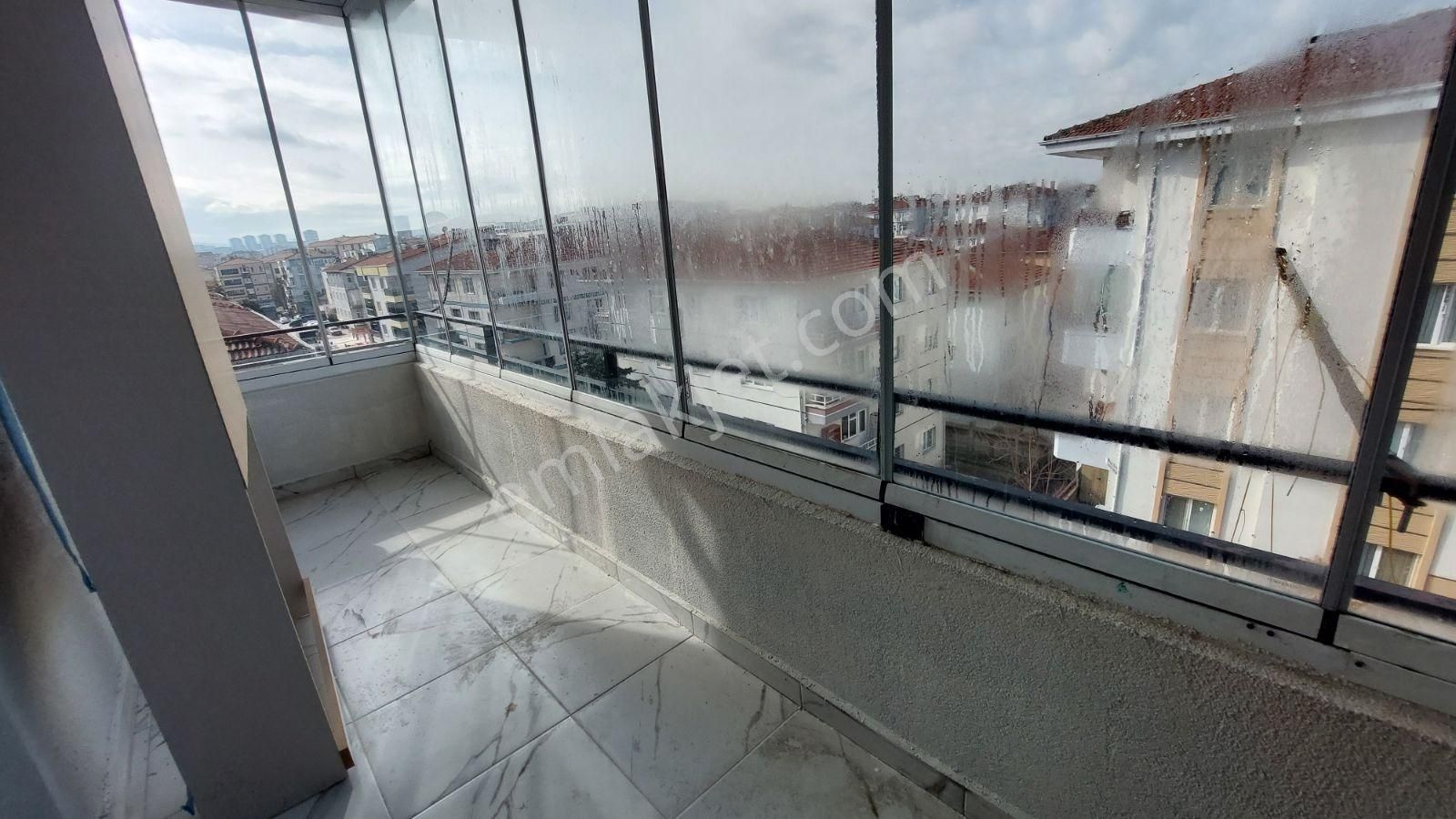 Akşemsettin'de Güney Yol 3 Cepheli Full Utra Lüks 3+1 - Görsel 14