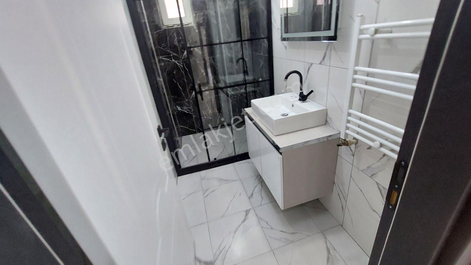 Akşemsettin'de Güney Yol 3 Cepheli Full Utra Lüks 3+1 - Görsel 4