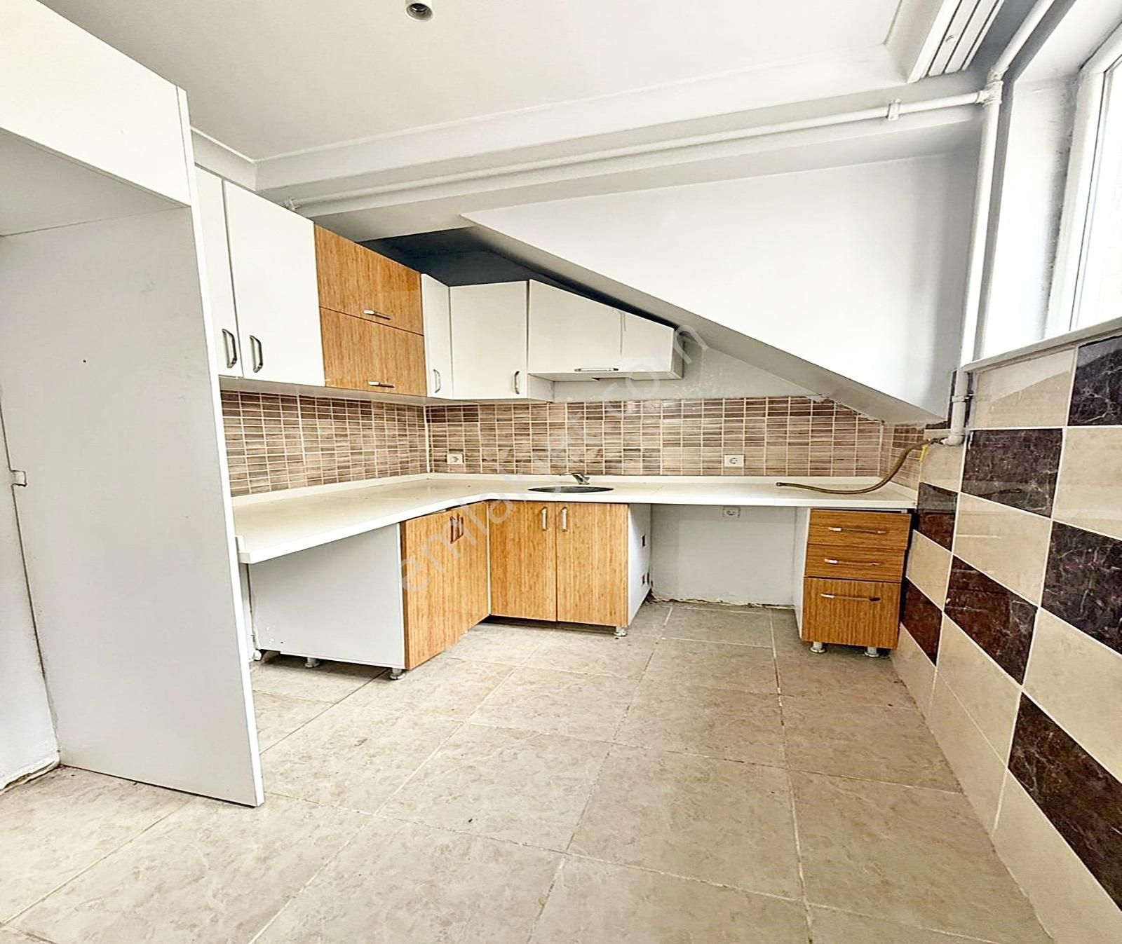 Esenyurt Kıraç İstiklal Mahallesinde Bahçe Katı 2+1 1.400.000 Tl - Görsel 4
