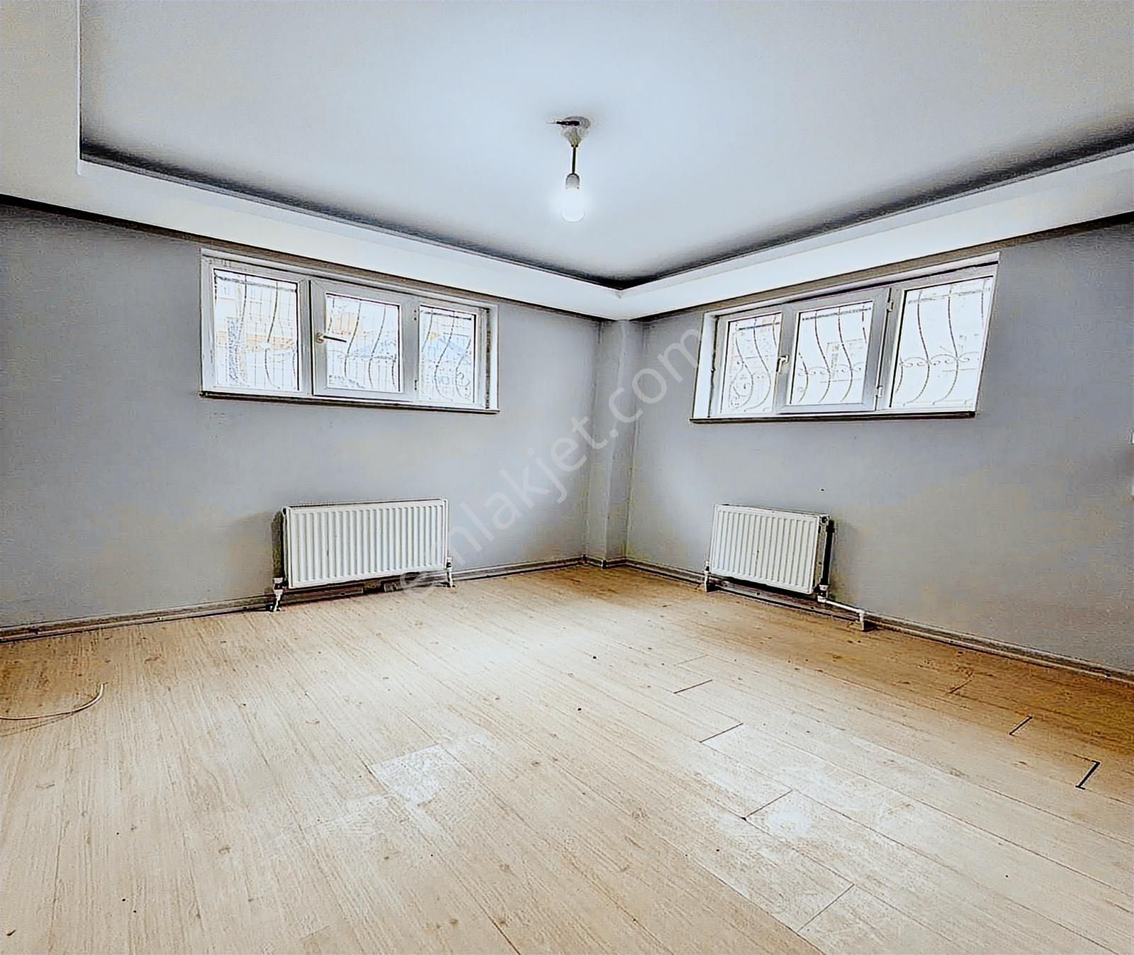 Esenyurt Kıraç İstiklal Mahallesinde Bahçe Katı 2+1 1.400.000 Tl