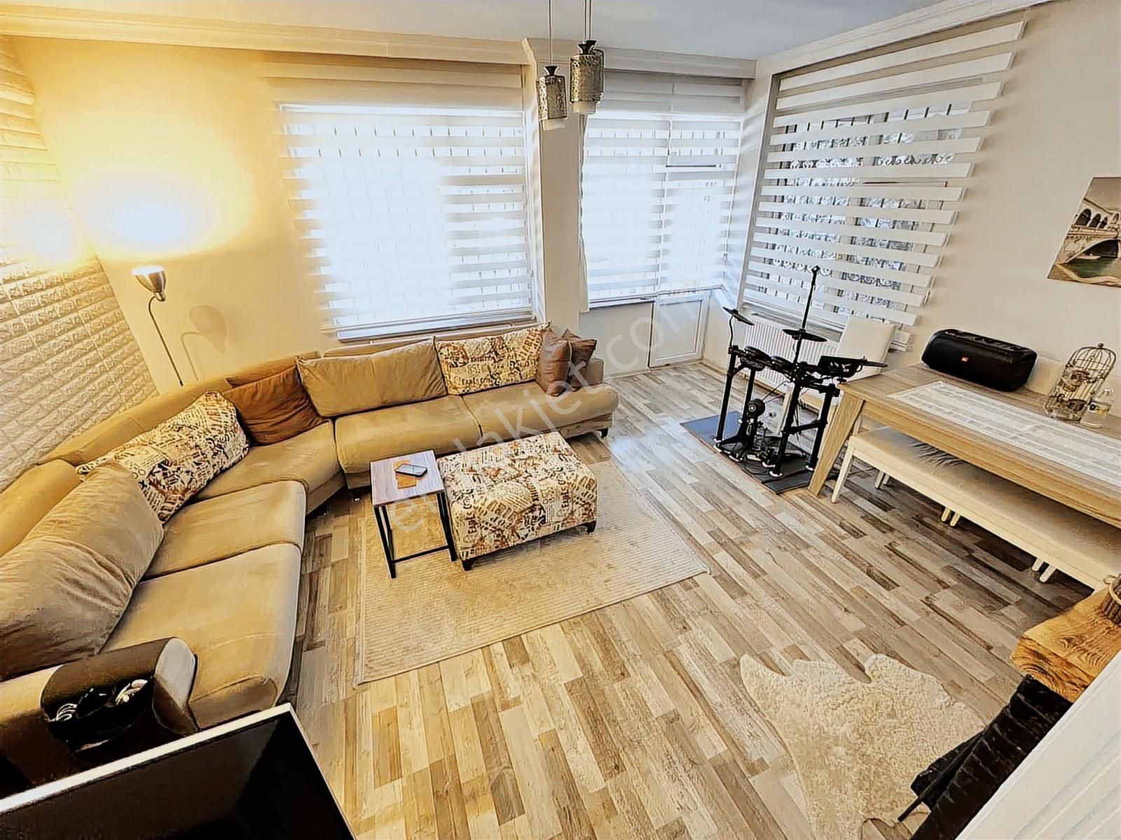 Bayramoğlu Yelkenkaya'da Turyap Koza'dan Yenilenmiş 2+1 Daire