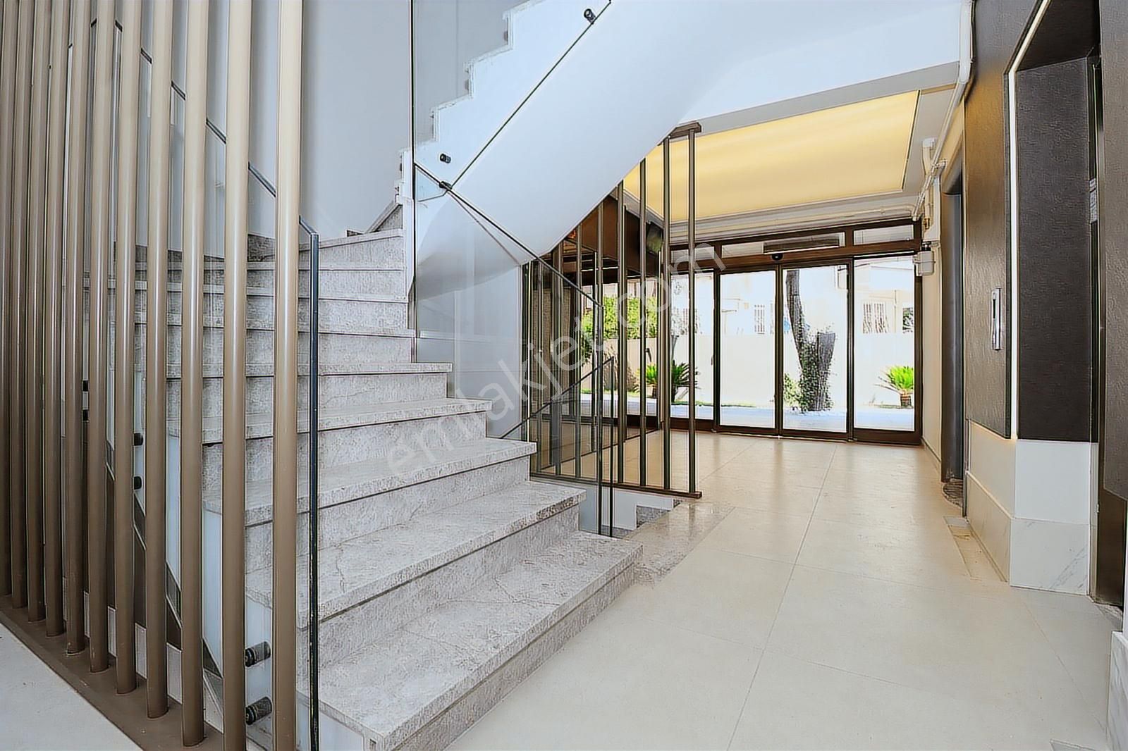 Güzeloba`da Eşyalı Giriş Kat 2+1 Kiralık Daire | Tekce - Görsel 10