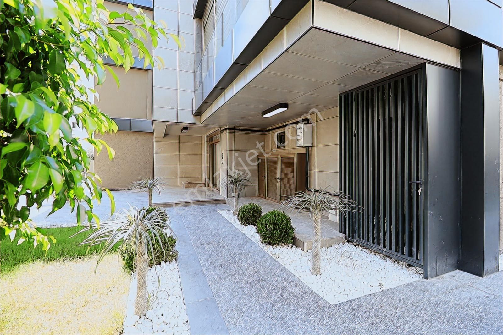 Güzeloba`da Eşyalı Giriş Kat 2+1 Kiralık Daire | Tekce - Görsel 17