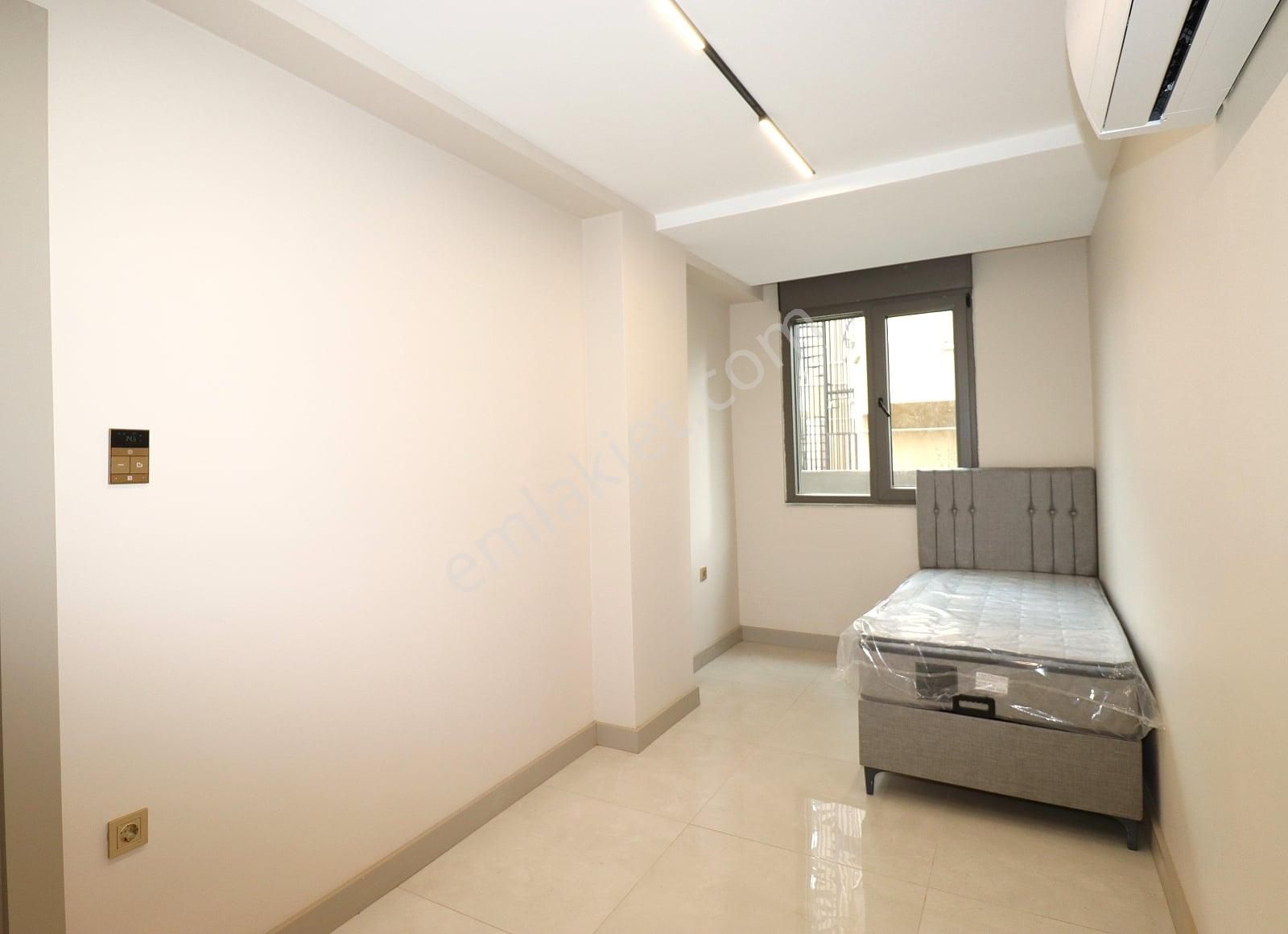 Güzeloba`da Eşyalı Giriş Kat 2+1 Kiralık Daire | Tekce - Görsel 15