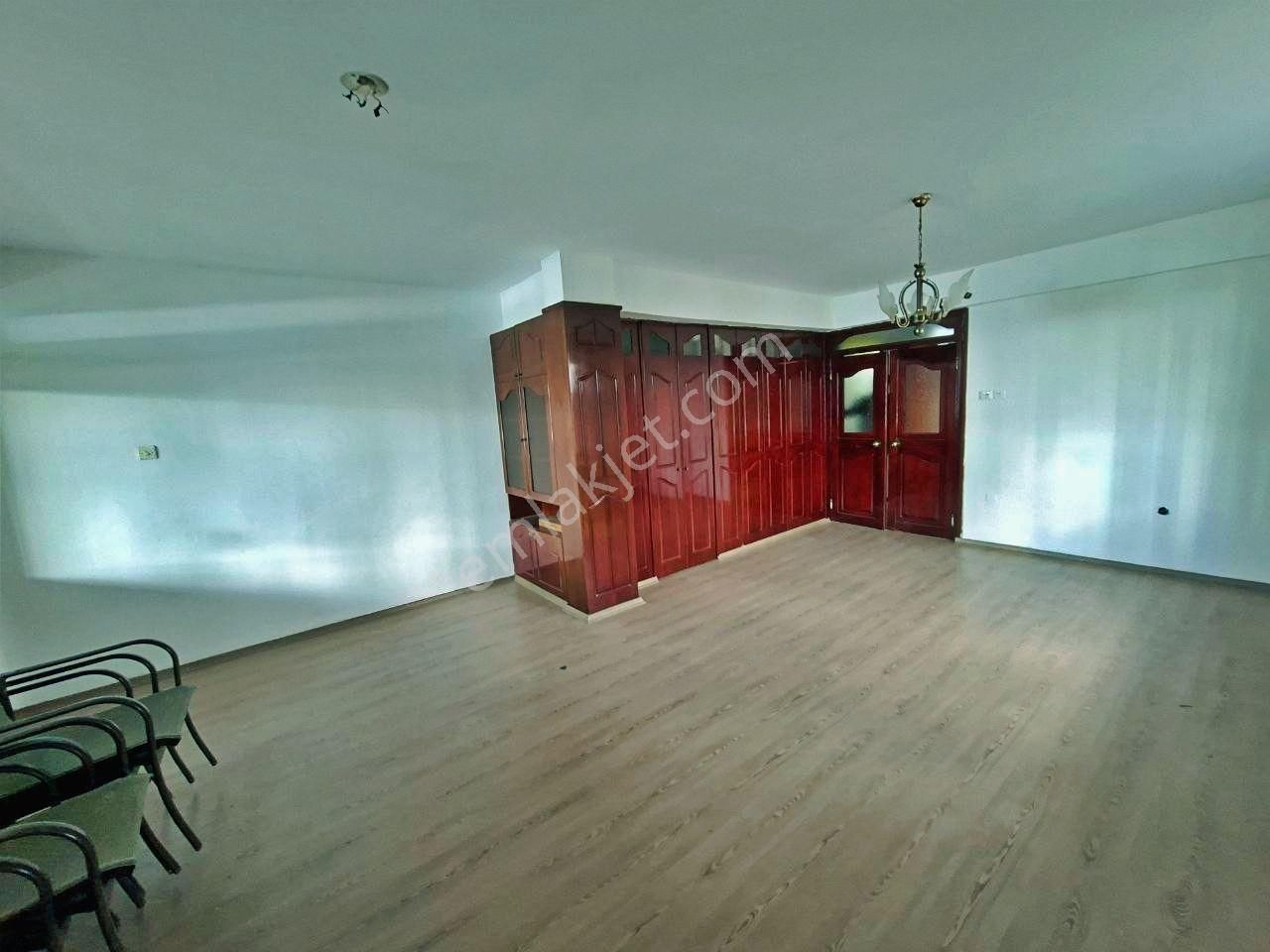 Yetkisi Uytundan Akçayda Denize 30 Metre Isı Pompalı 3+1 Villa - Görsel 28