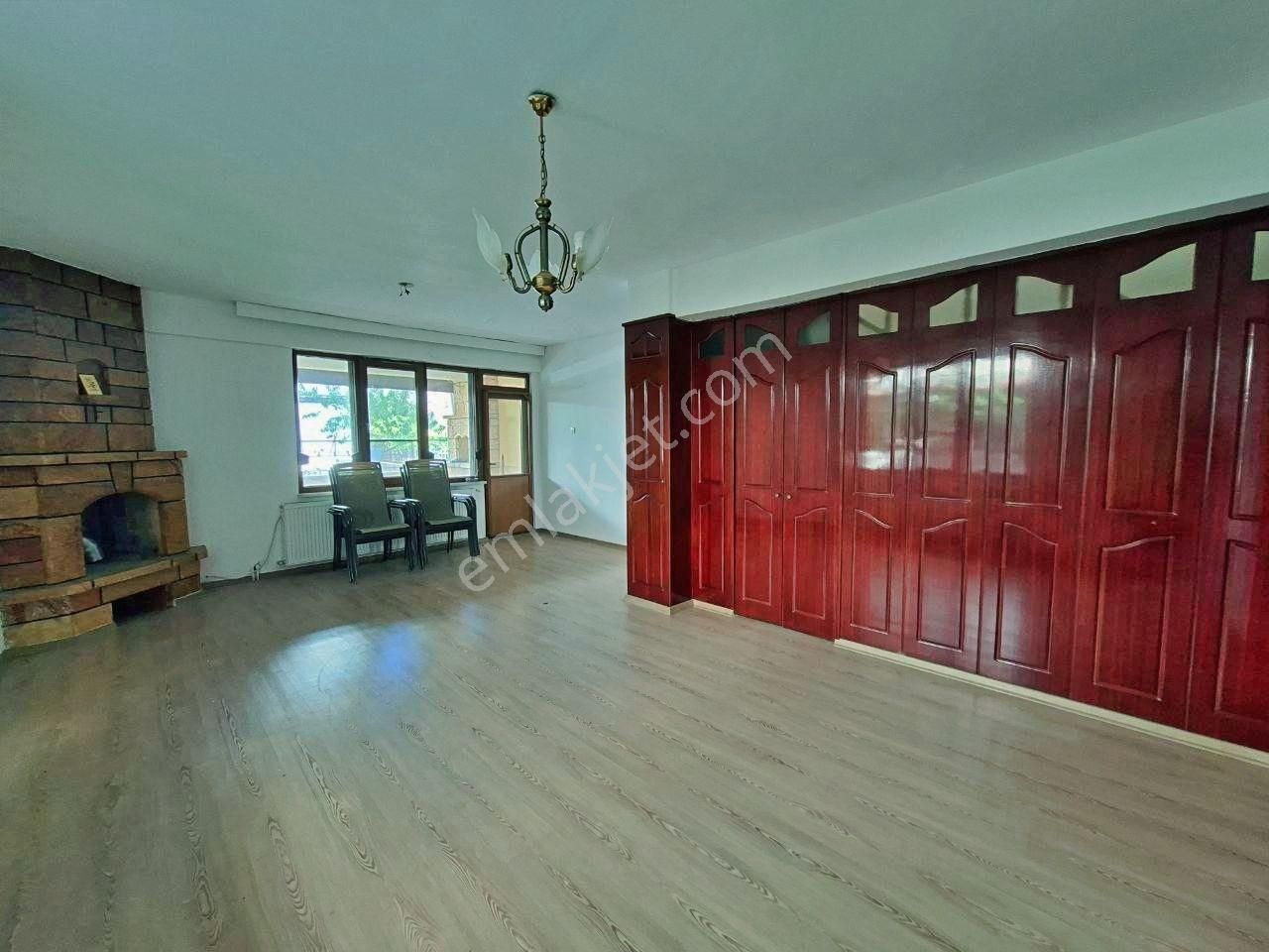 Yetkisi Uytundan Akçayda Denize 30 Metre Isı Pompalı 3+1 Villa - Görsel 3