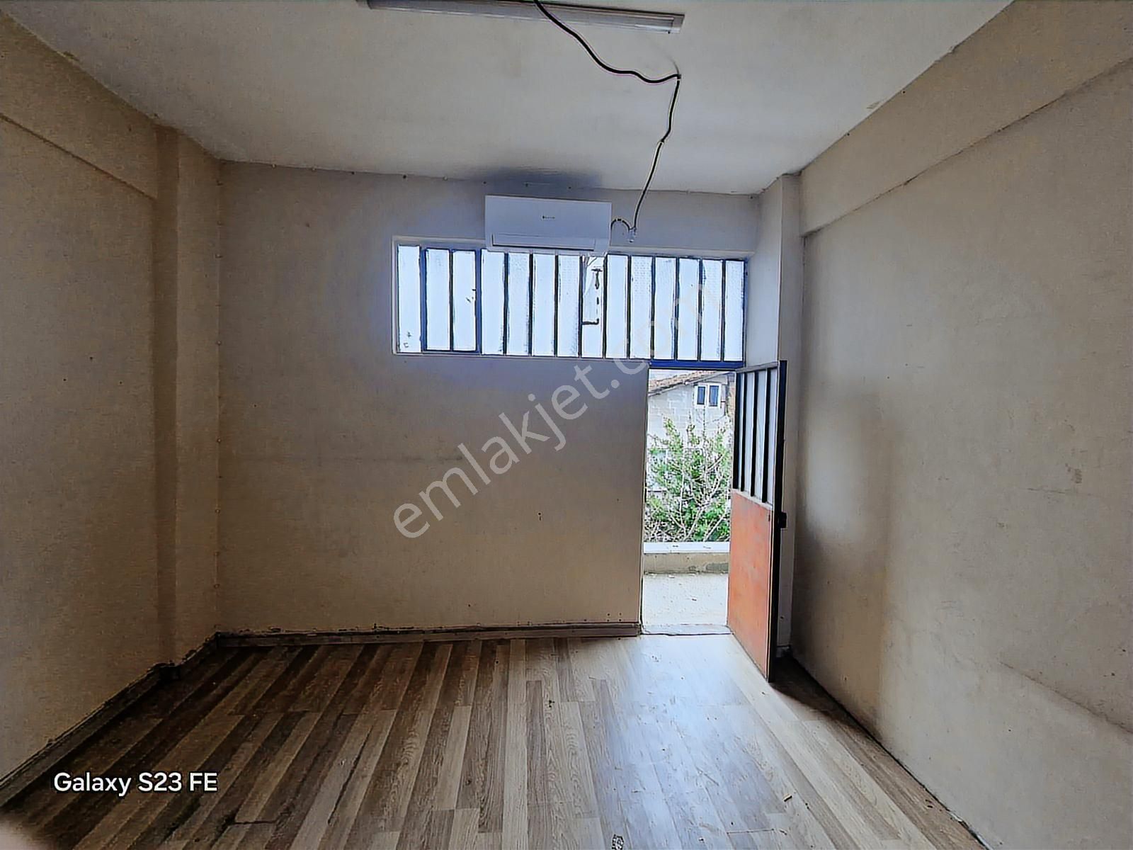 Yeniköy Bağlarmevkiinde 50 M2 Kiralık Dükkan - Görsel 4