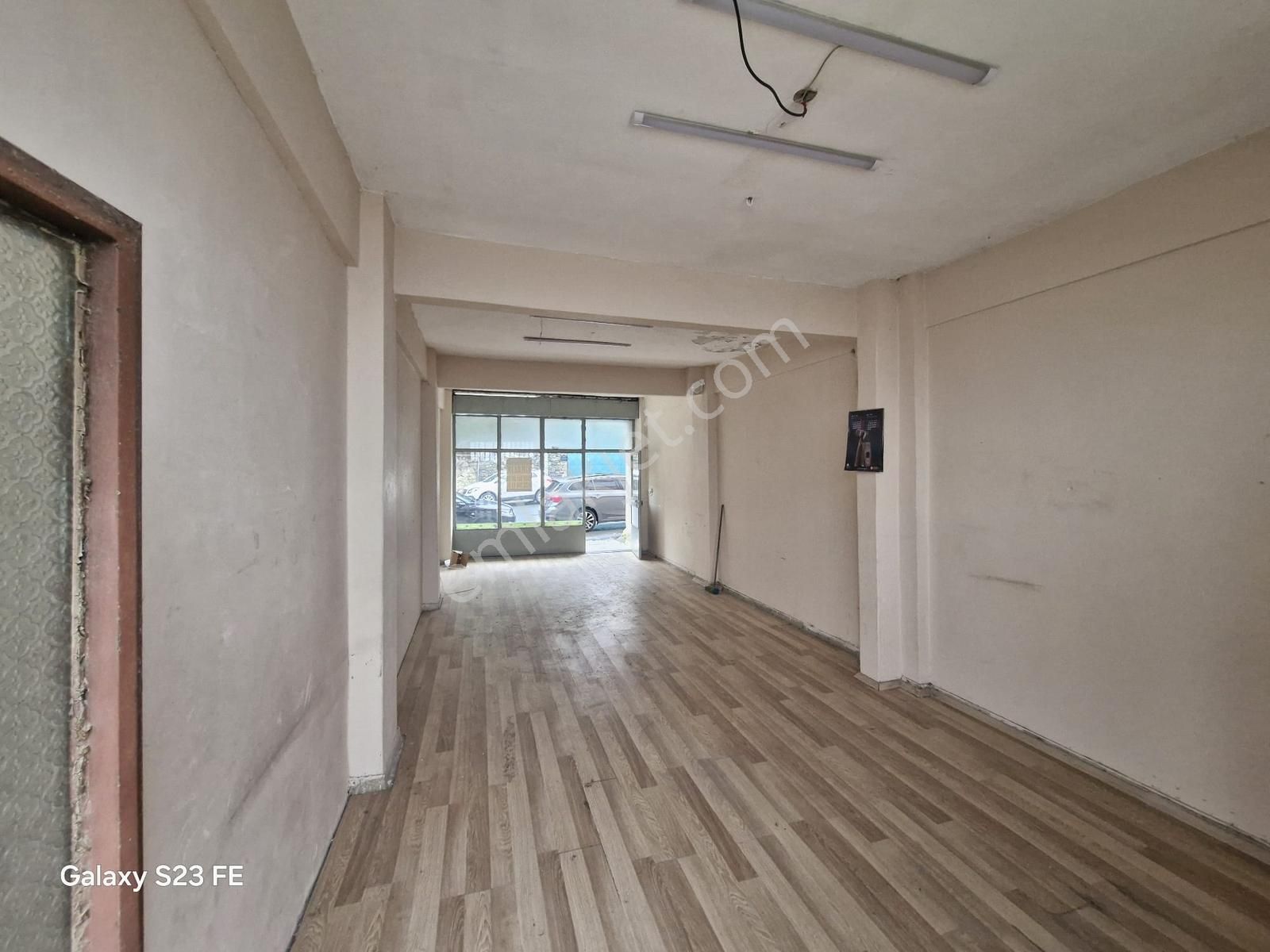 Yeniköy Bağlarmevkiinde 50 M2 Kiralık Dükkan - Görsel 5