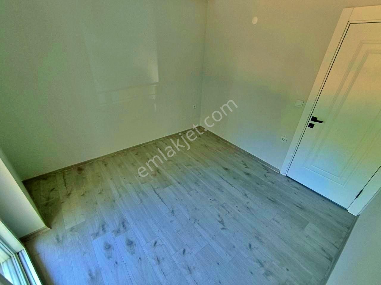 Uytundan Gürede Bahçe Kullanımlı Satılık Lüx 1+1 Daire - Görsel 21