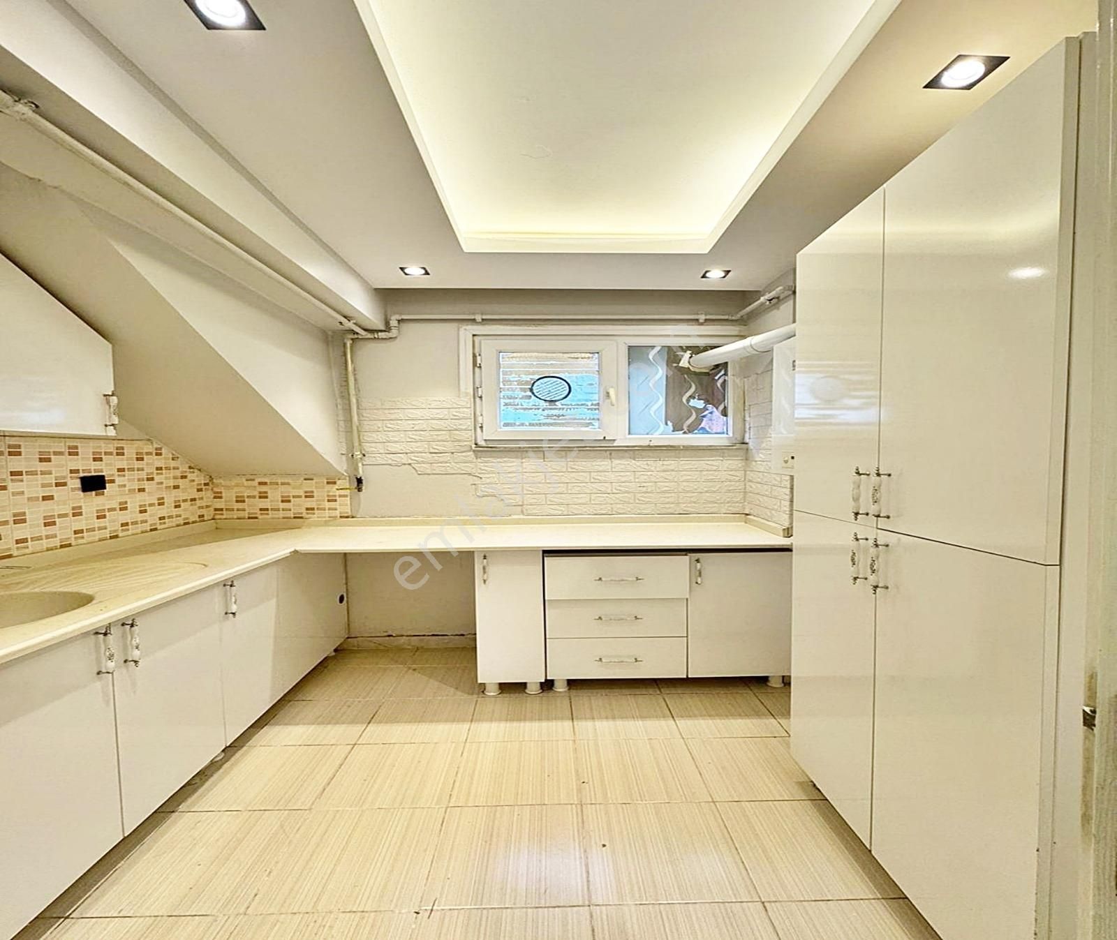 Kıraç Osmangazi Mah. Sığınaklı Bahçe Katı Dışardan Ara Kat Gibi - Görsel 12