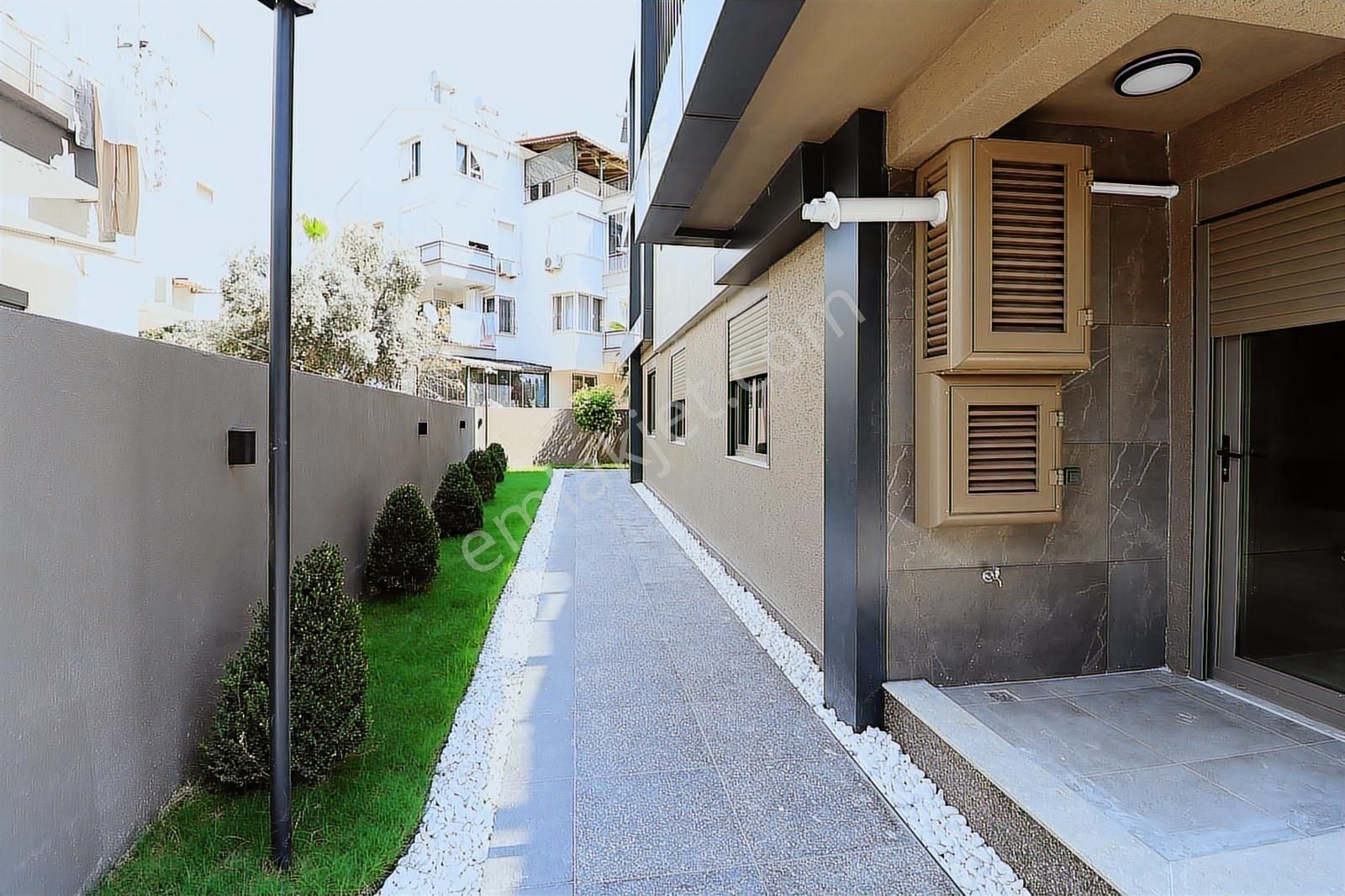 Güzeloba'da Denize 400 M Eşyalı Kiralık 1+1 Daire | Tekce - Görsel 16