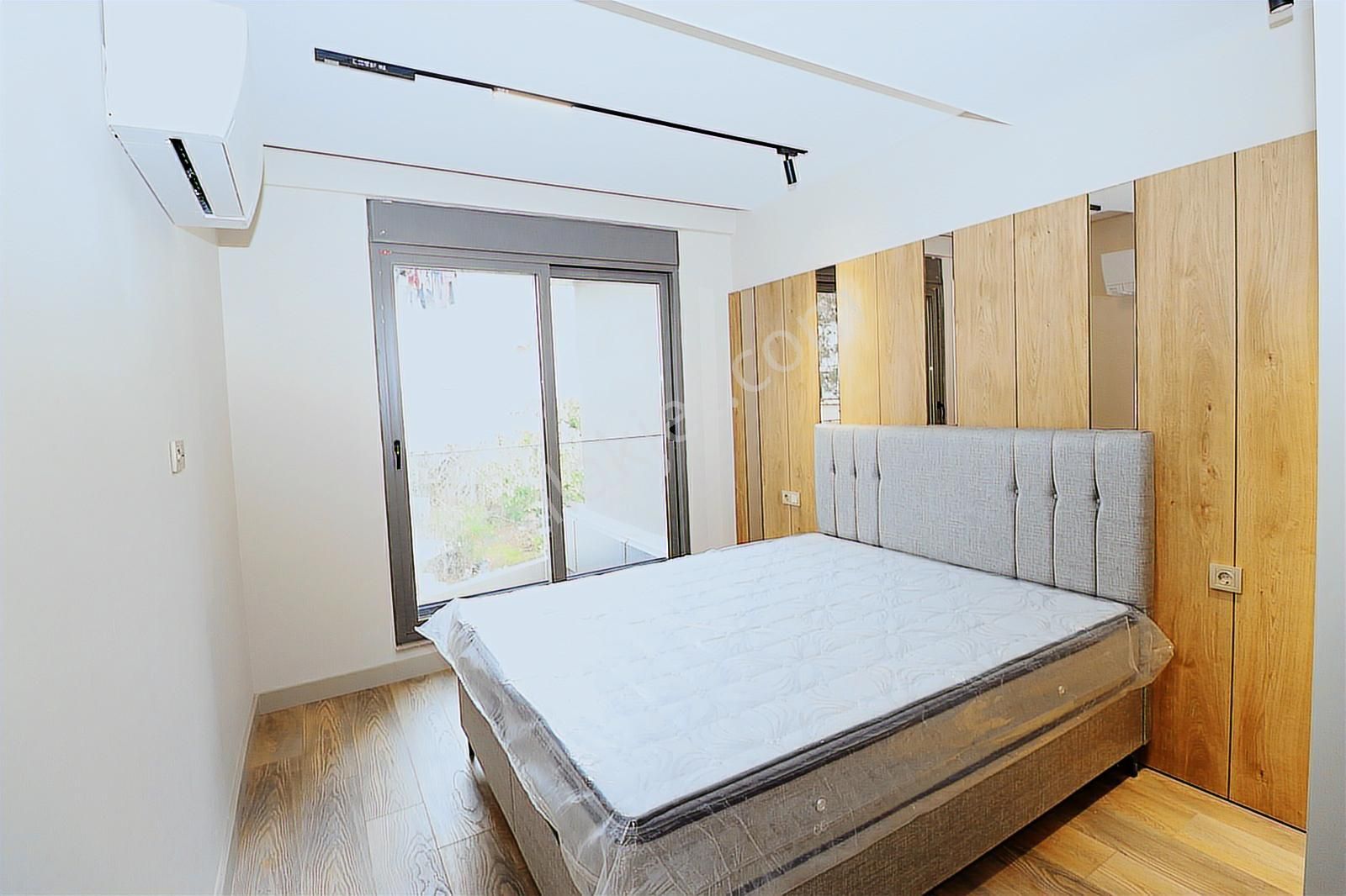 Güzeloba'da Denize 400 M Eşyalı Kiralık 1+1 Daire | Tekce - Görsel 15