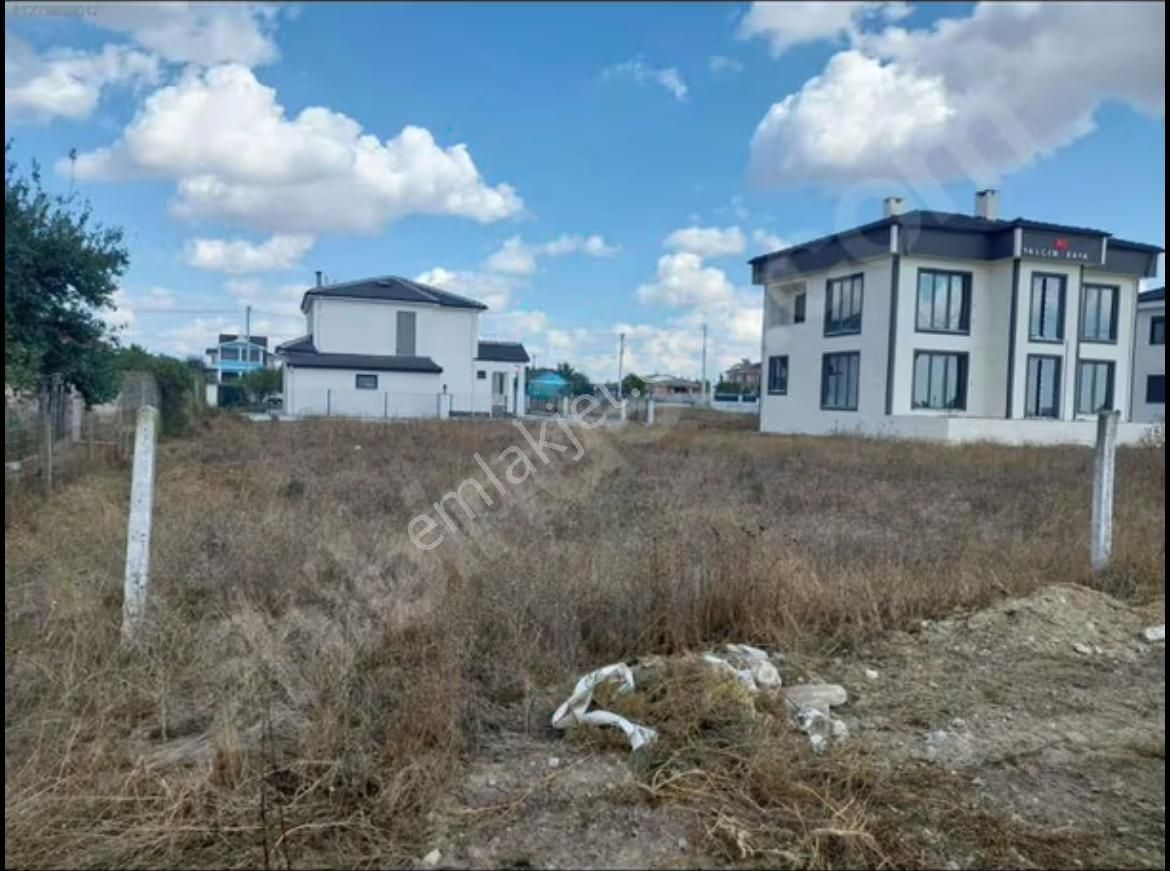 İmarlı Villalık Arsa Yola Köy Girişine Yakın Acil Satılık!!! (altyapı Vardır)