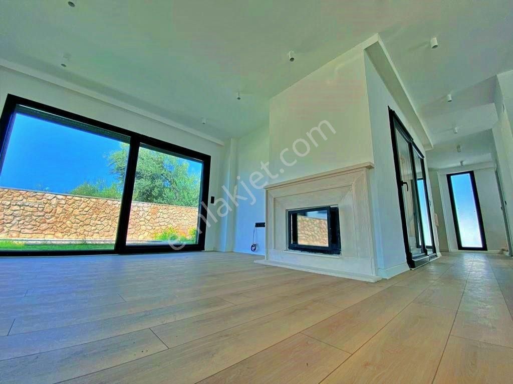 Uytun'dan Güre'de Sauna Yüzme Havuzlu Ultralüx 5+1 Satılık Villa - Görsel 26