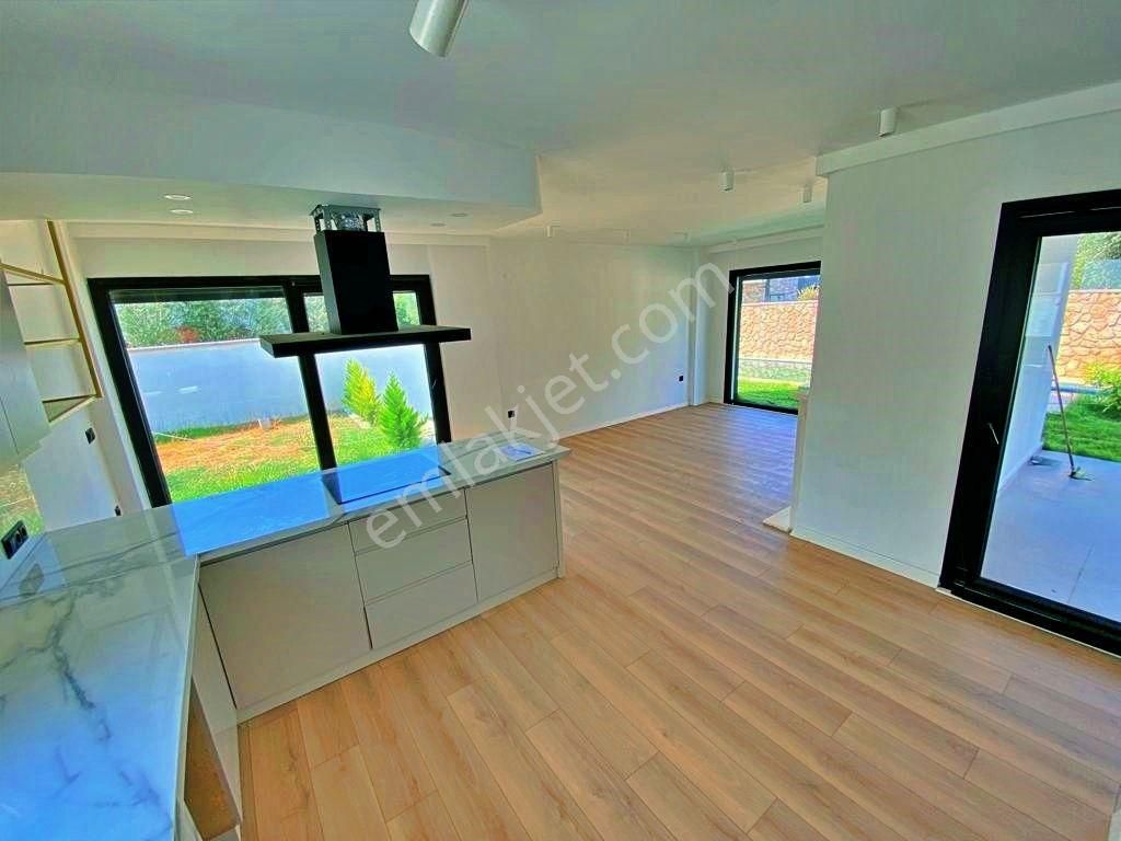 Uytun'dan Güre'de Sauna Yüzme Havuzlu Ultralüx 5+1 Satılık Villa - Görsel 33