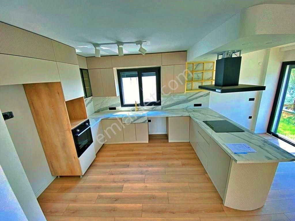 Uytun'dan Güre'de Sauna Yüzme Havuzlu Ultralüx 5+1 Satılık Villa - Görsel 8