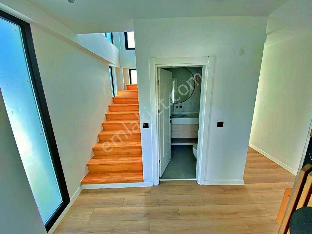 Uytun'dan Güre'de Sauna Yüzme Havuzlu Ultralüx 5+1 Satılık Villa - Görsel 28