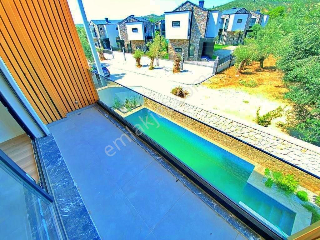 Uytun'dan Güre'de Sauna Yüzme Havuzlu Ultralüx 5+1 Satılık Villa - Görsel 13