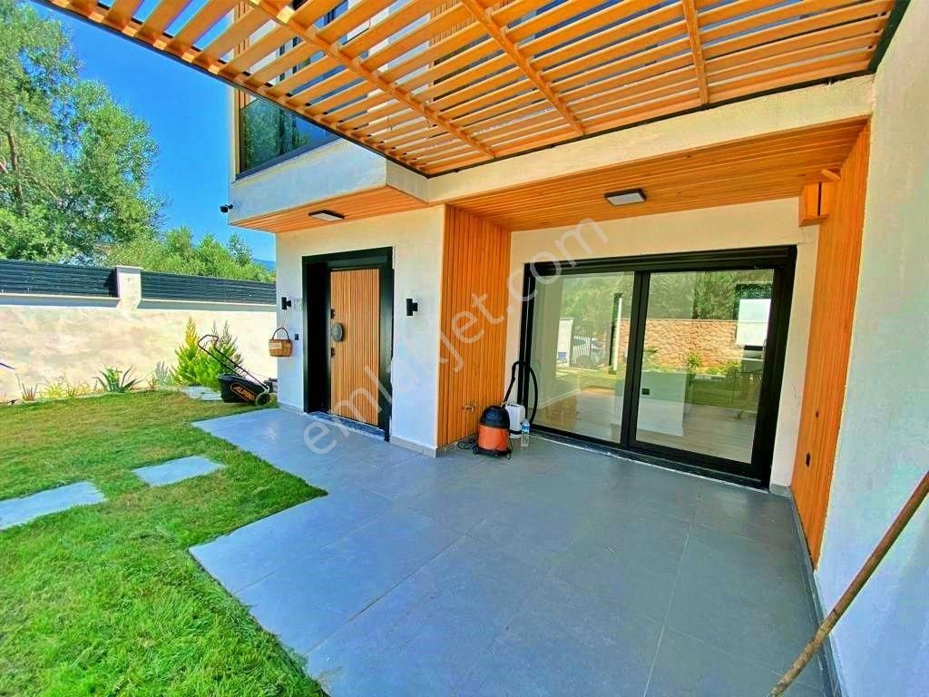 Uytun'dan Güre'de Sauna Yüzme Havuzlu Ultralüx 5+1 Satılık Villa - Görsel 12