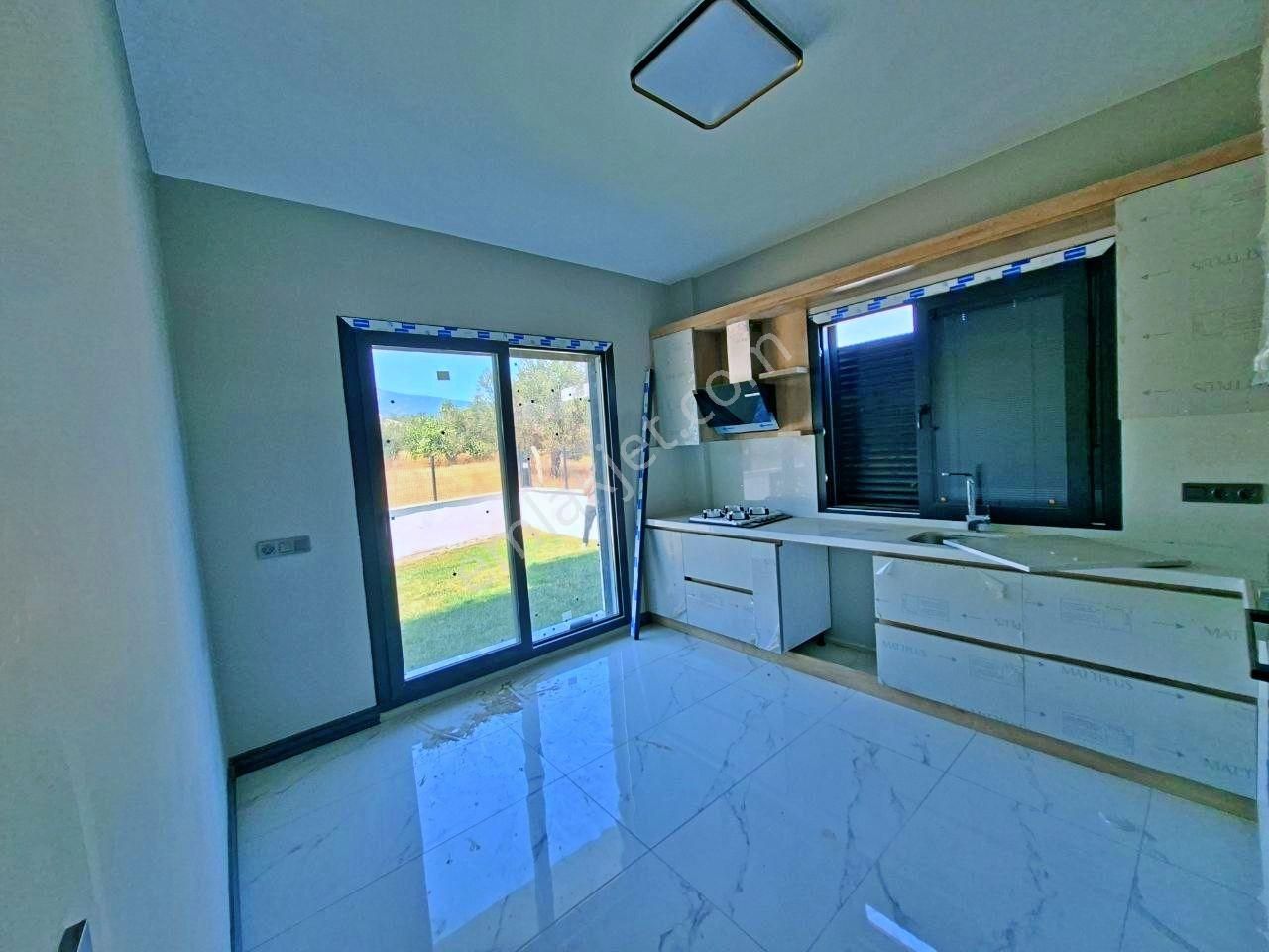 Uytundan Güre Oteller Bölgesinde Satılık 3+1 Lüks Villa - Görsel 32