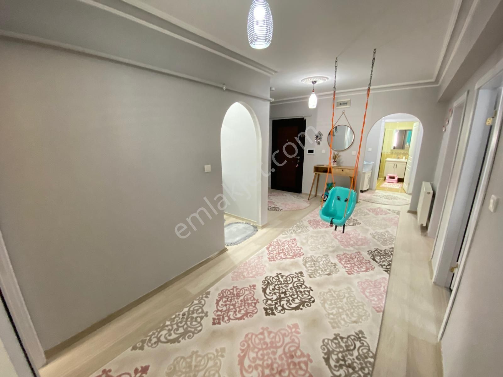 Karapürçek Eyüp Cami Yakını 3.kat 3+1 Kombi C.balkon Duşakabin Anksrta Ocak Full Yapılı - Görsel 26