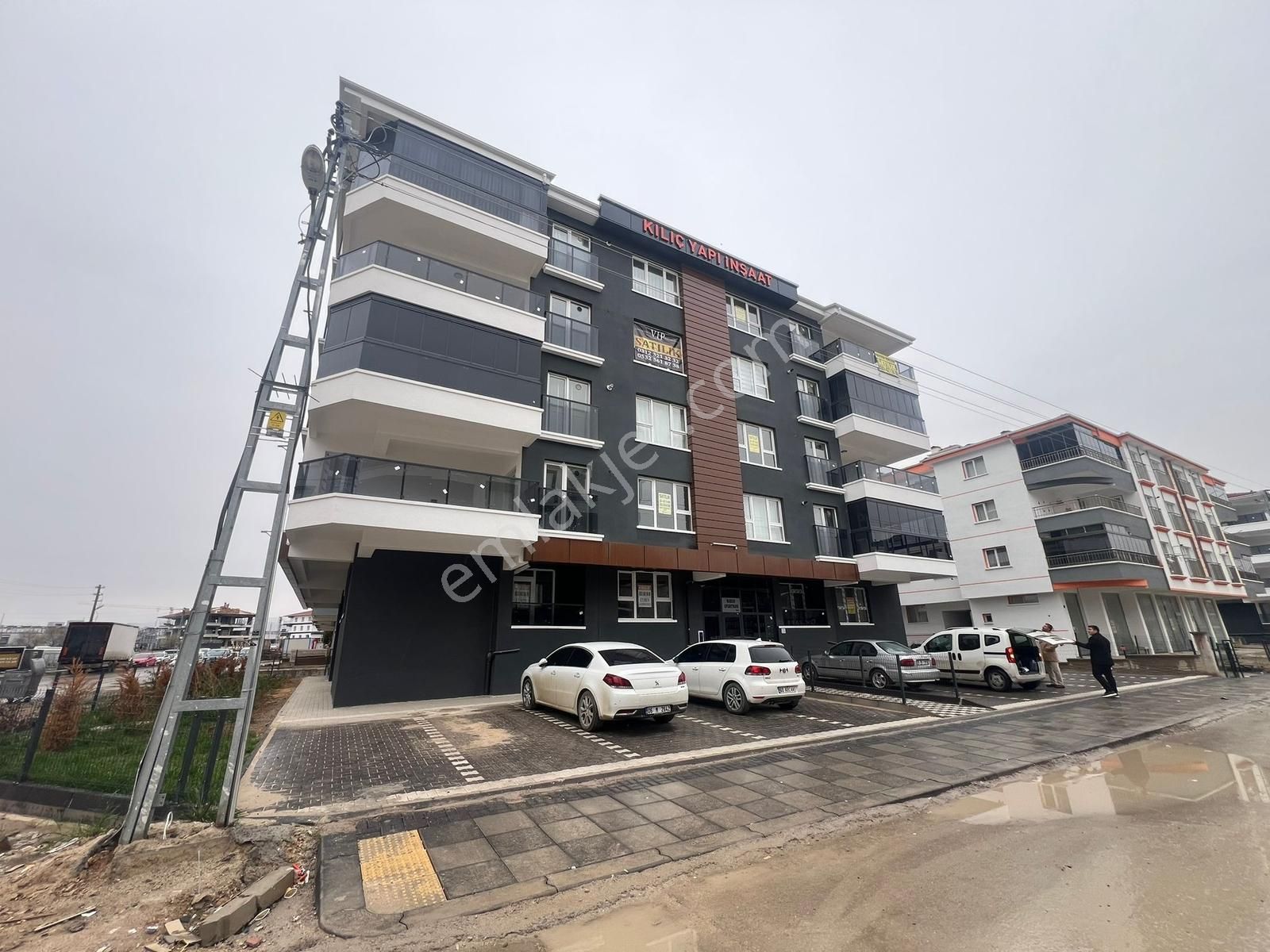 Yenikent Menderes Mah. Sıfır Ara Katta Geniş Balkonlu 3+1 Daire - Görsel 26