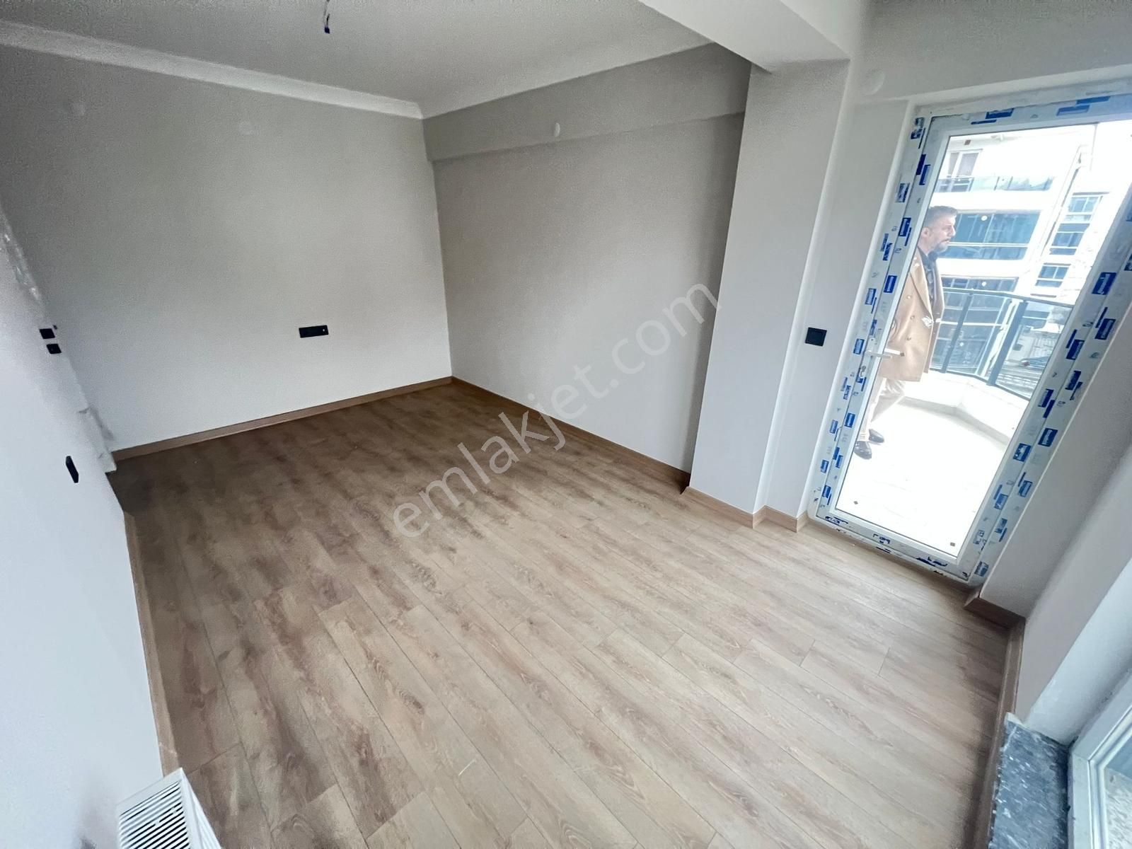 Yenikent Menderes Mah. Sıfır Ara Katta Geniş Balkonlu 3+1 Daire - Görsel 29