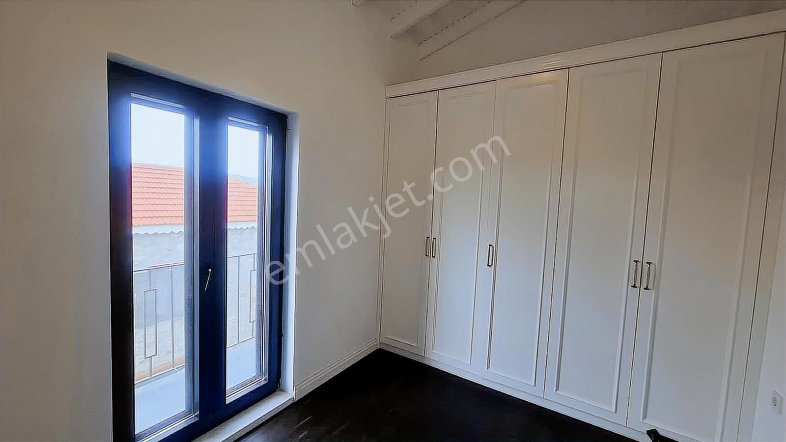 Barbaros'un Merkezinde, Tam Müstakil Nitelikli Villa - Görsel 9