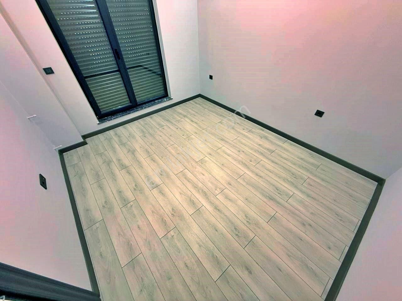 Uytundan Zeytinlide Geniş Bahçeli Otoparklı 6+1 Ultralüks Villa - Görsel 19