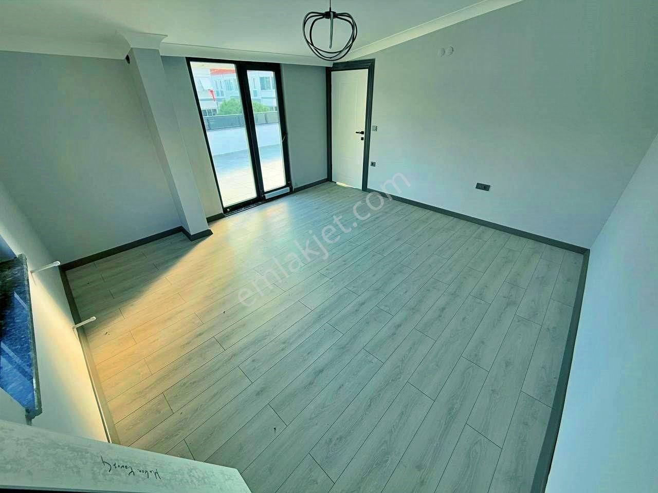 Uytundan Zeytinlide Geniş Bahçeli Otoparklı 6+1 Ultralüks Villa - Görsel 27