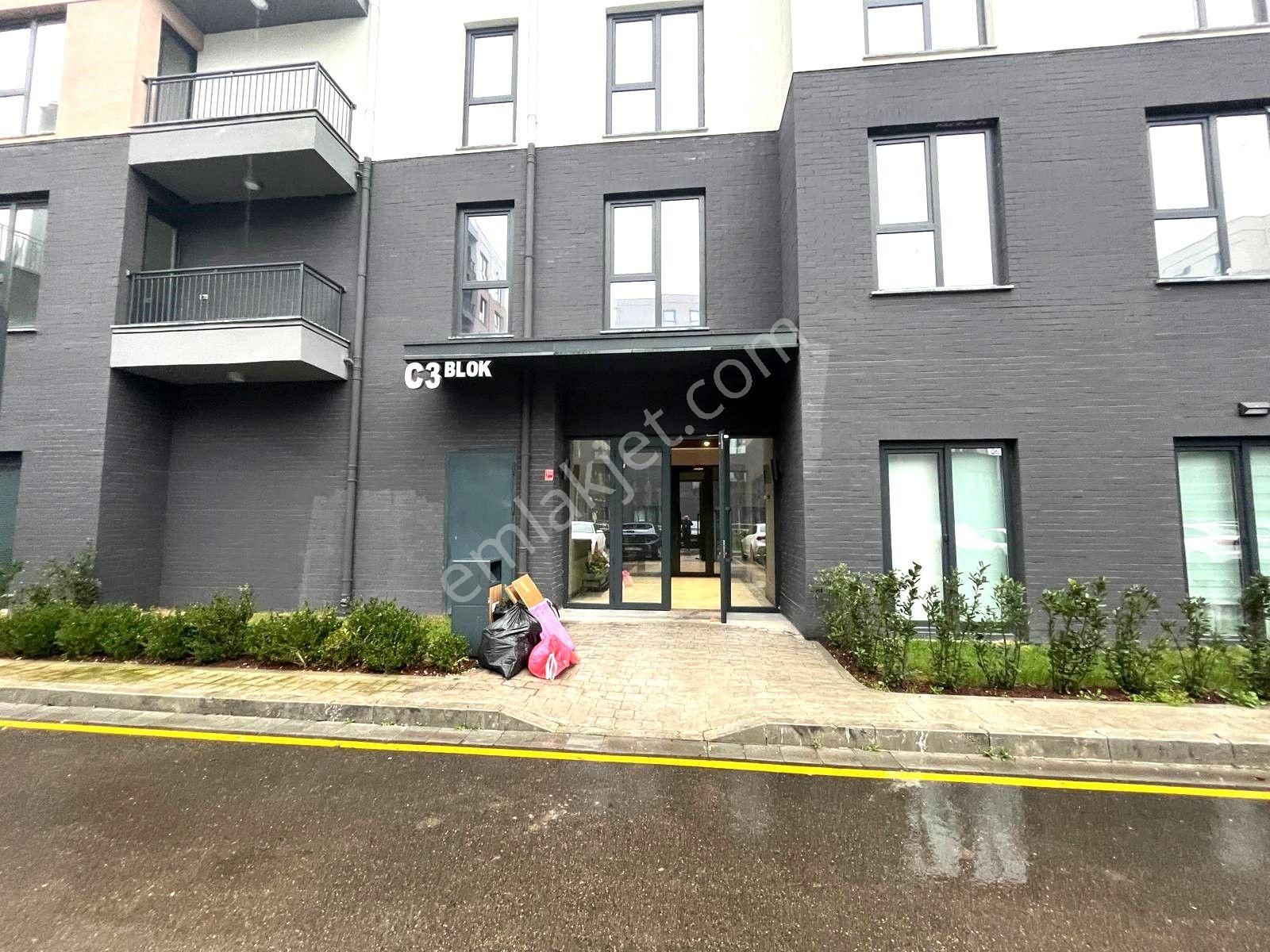 Century21 Bal 'dan Emlak Konutta Devirli Satılık 1+1 Daire