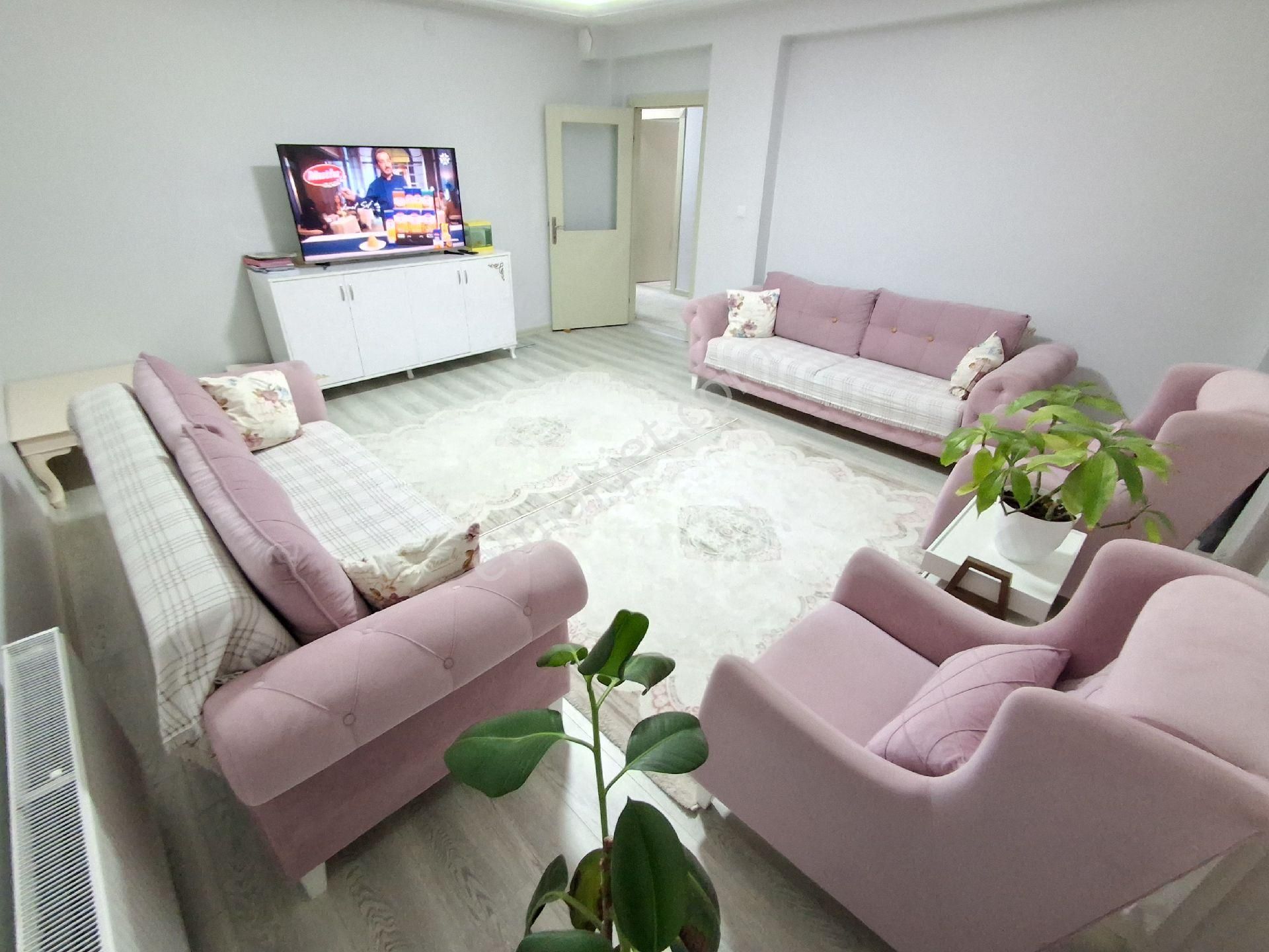 Beşikkaya 9.cd Okul Yanında Asansörlü 2+1 95m2 Full Yapılı Daire - Görsel 16