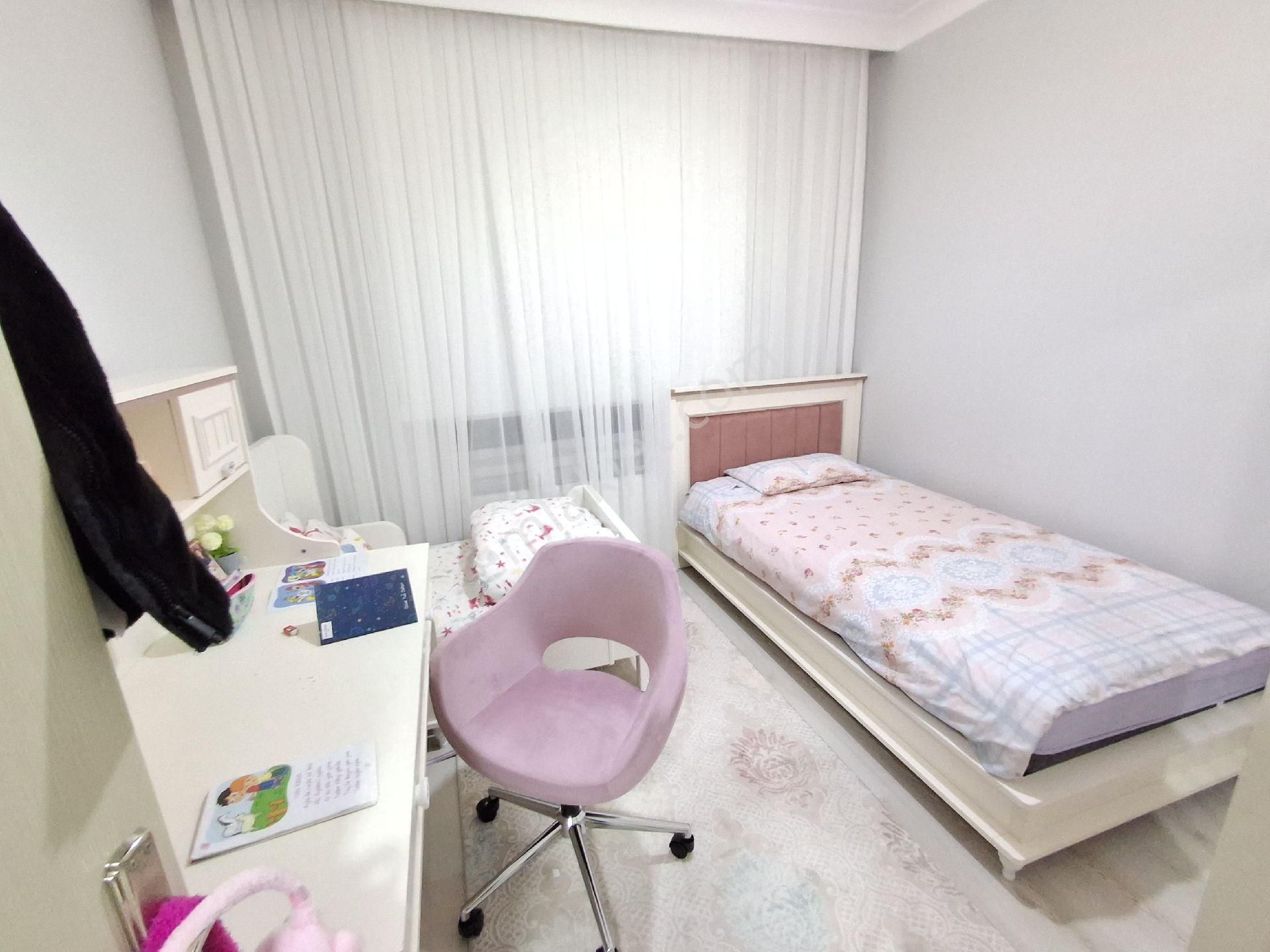 Beşikkaya 9.cd Okul Yanında Asansörlü 2+1 95m2 Full Yapılı Daire - Görsel 8