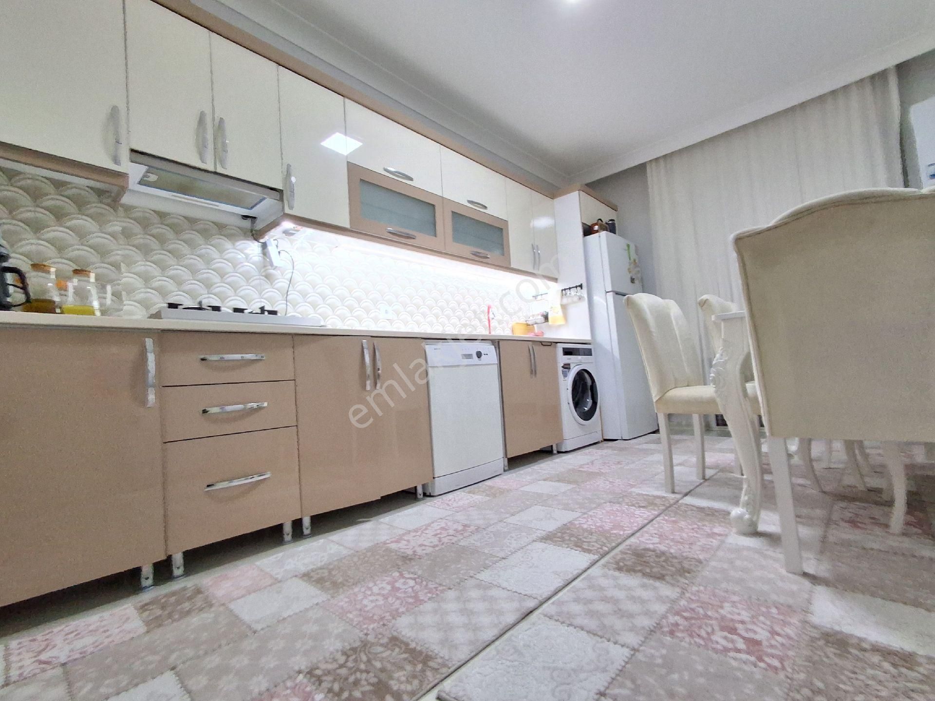 Beşikkaya 9.cd Okul Yanında Asansörlü 2+1 95m2 Full Yapılı Daire - Görsel 5