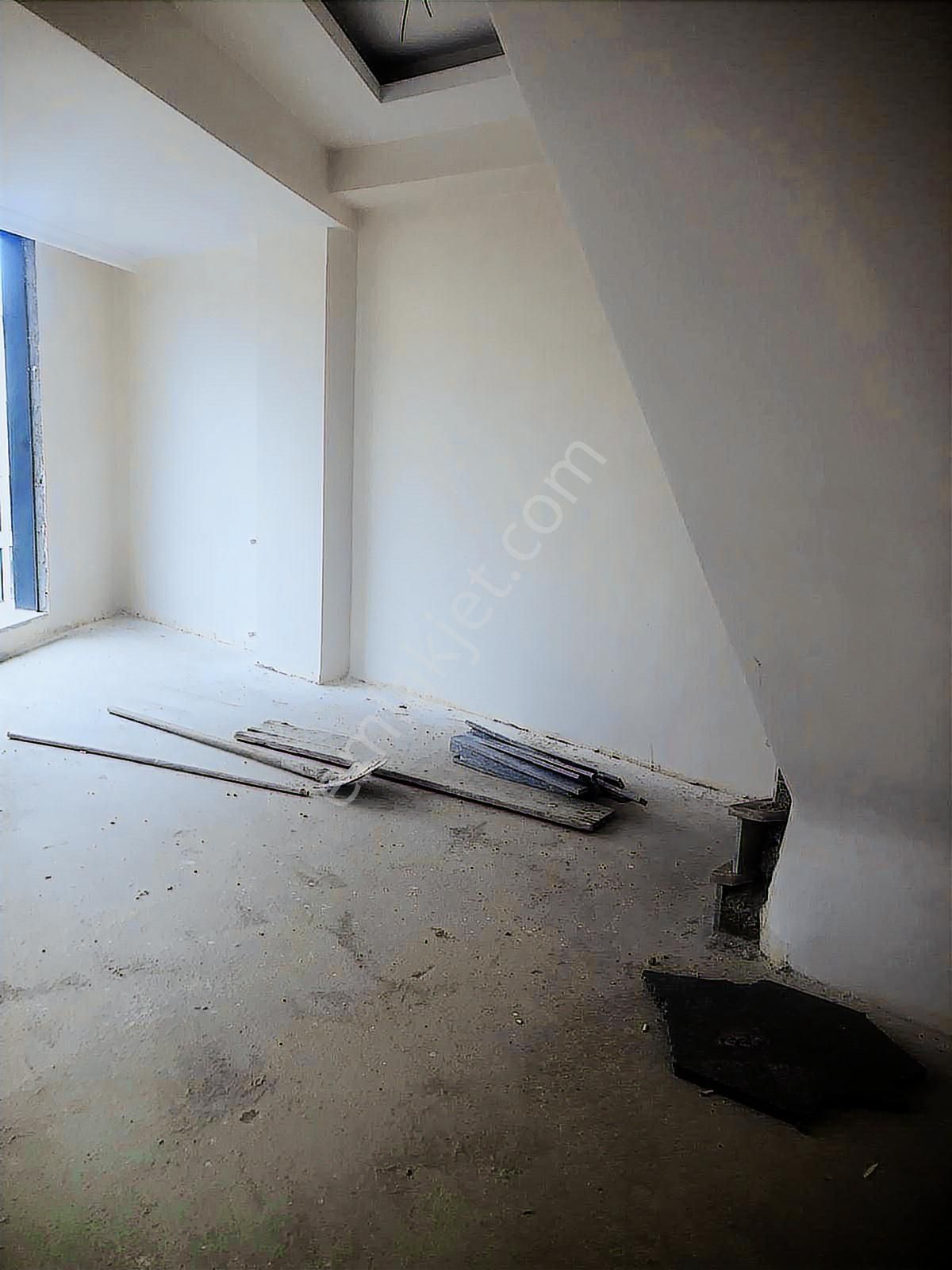 Kale Center Ve Tramvayın Dibinde 3+1 140m2 Satılık Dubleks - Görsel 3