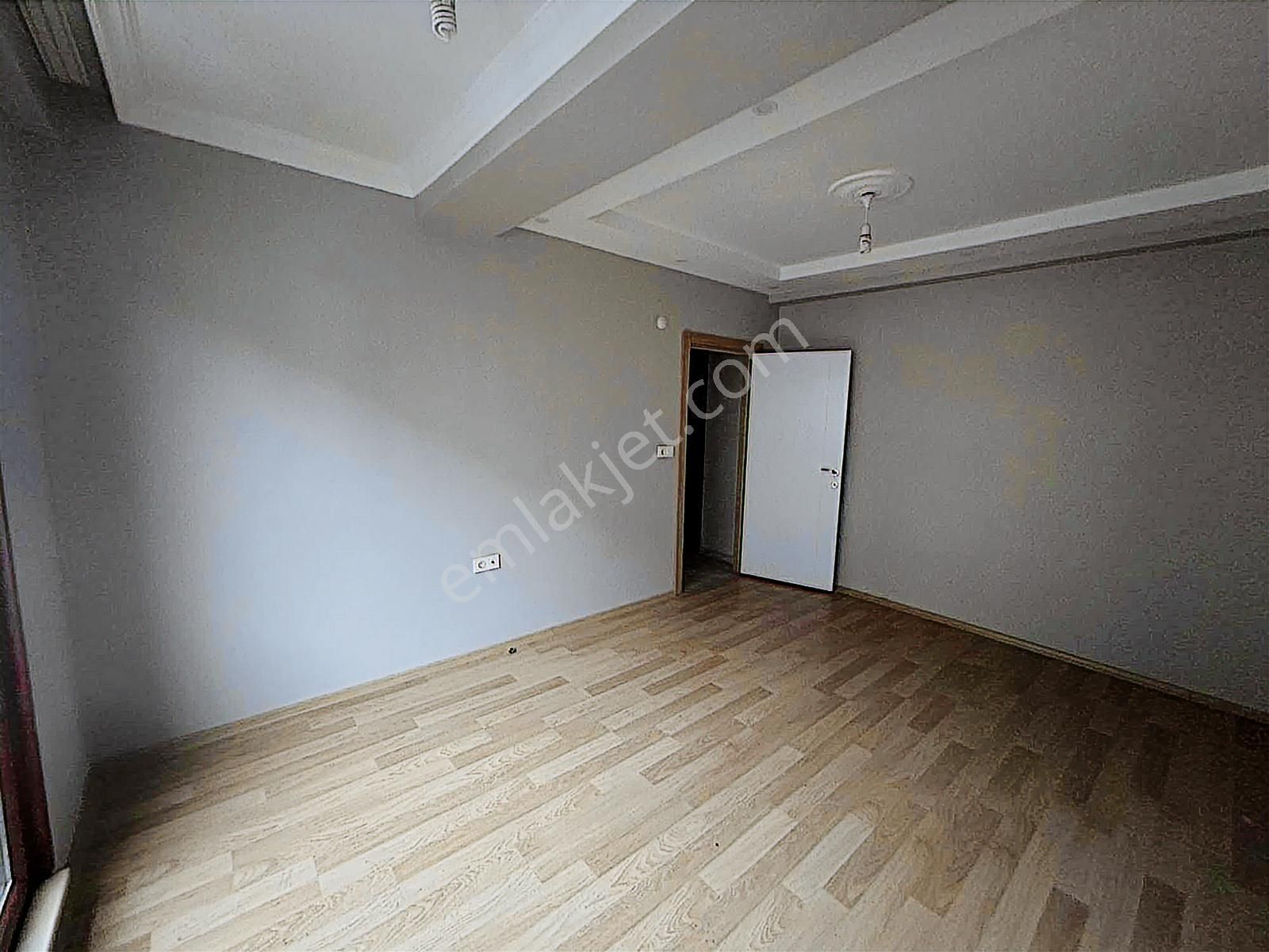 Taştepe'de 2+1 80 M2 2. Kat Asansörlü Kiralık Daire