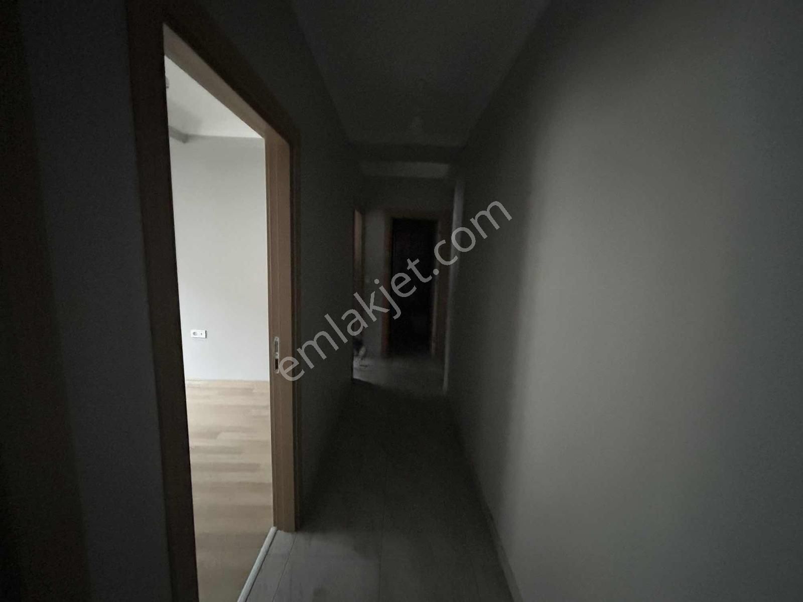 Taştepe'de 2+1 80 M2 2. Kat Asansörlü Kiralık Daire - Görsel 8