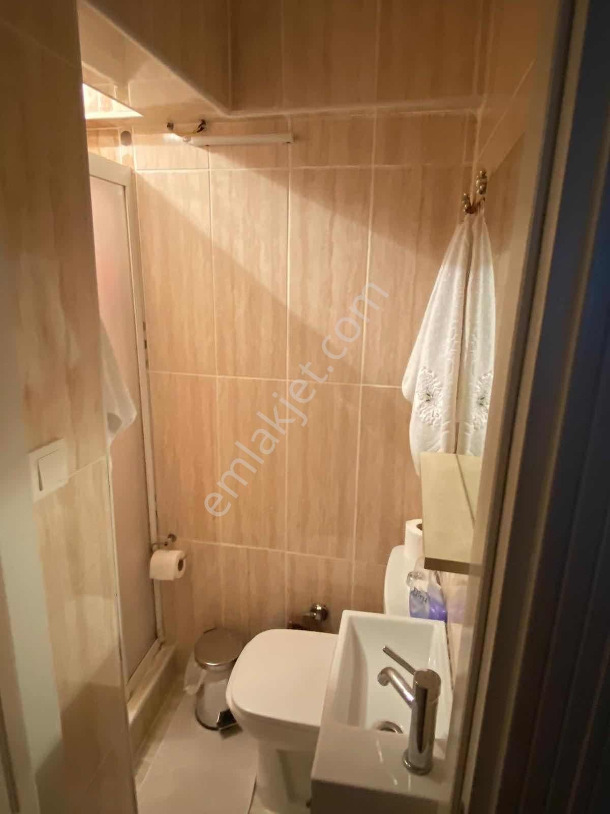 Sümbülefendi Cambaziye Çıkmazı Sokak 1.kat 2+1 70m2 Kiracılı - Görsel 13