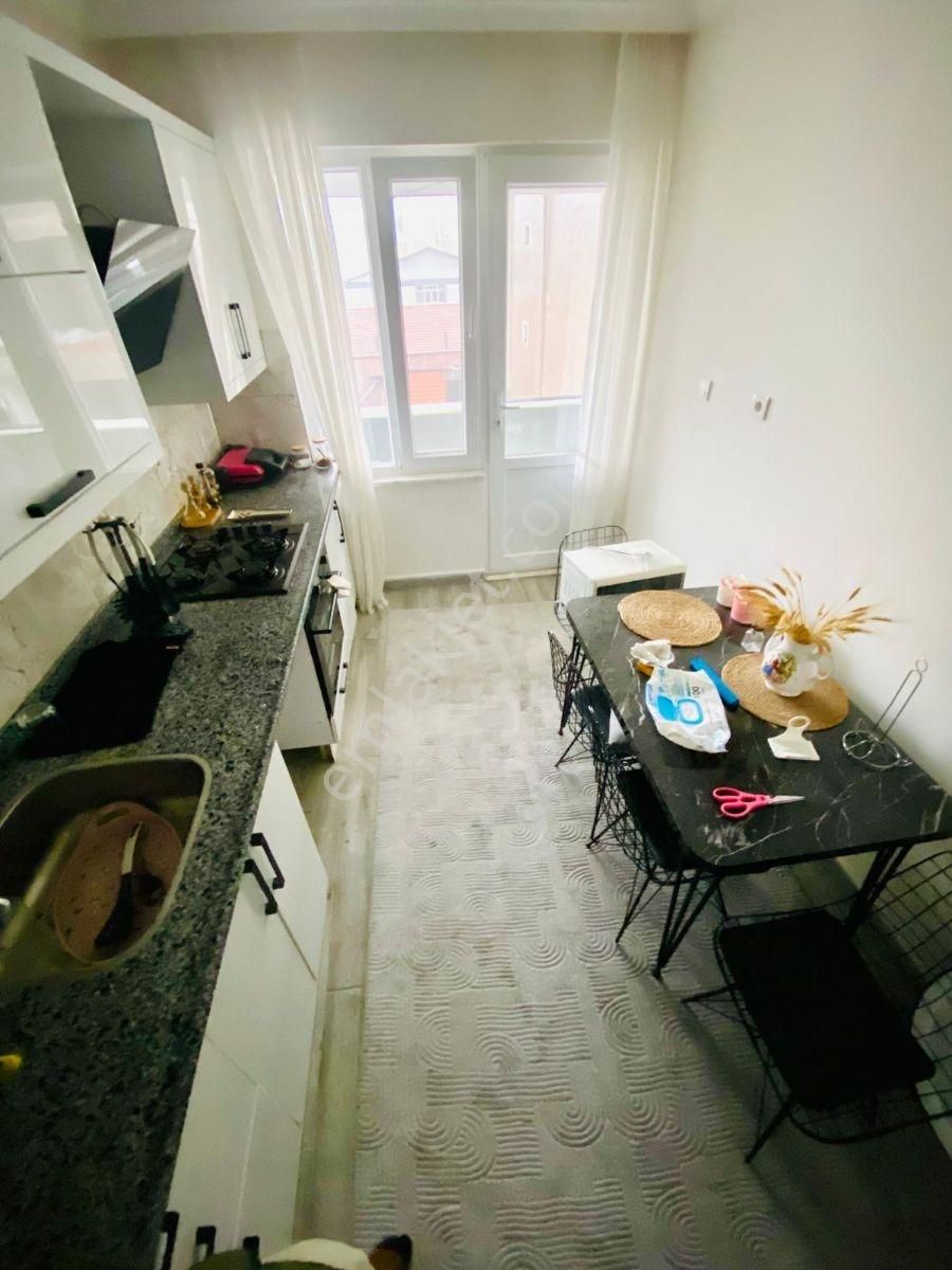 Merkezde Kapalı Mutfak Yenı Esyalı Kıralık Genıs 2+1 Daıre - Görsel 2