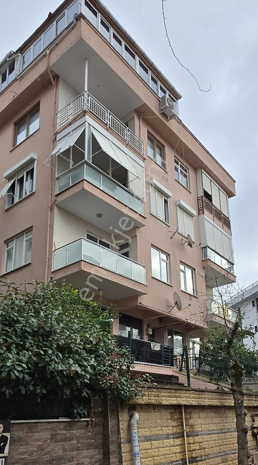 Turyap Koza'dan Satılık 3+1 Ara Kat