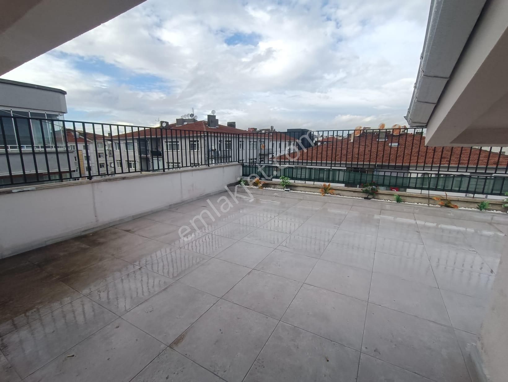 Mç Emlak'tan Akşemsettin Mah'sınde 4+1 Satılık Daire