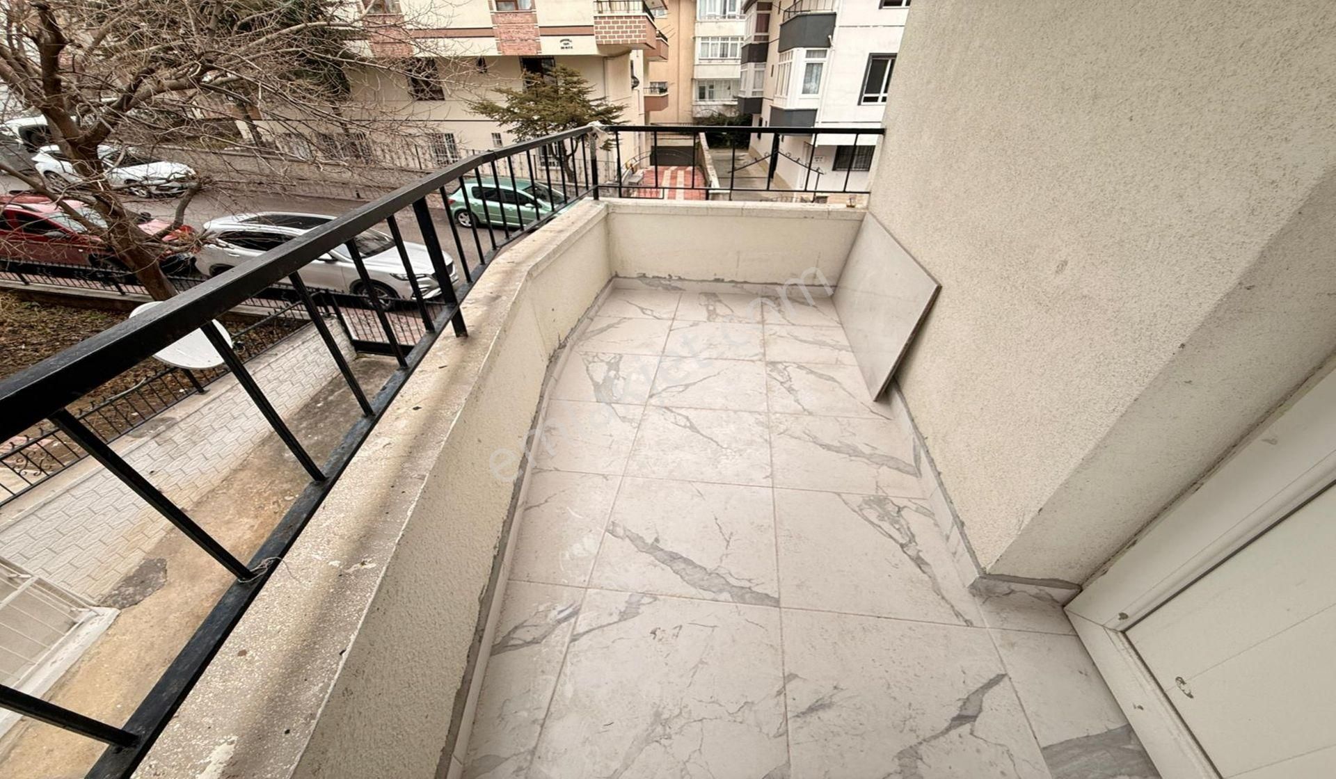 İncirli Refiksaydam Caddesi Yakını 3+1 Bağımsız Katta Ful Yapılı - Görsel 6