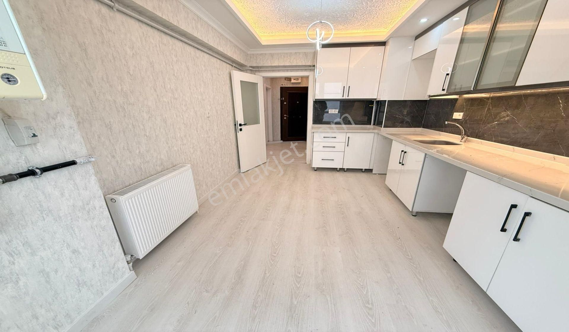 İncirli Refiksaydam Caddesi Yakını 3+1 Bağımsız Katta Ful Yapılı - Görsel 13