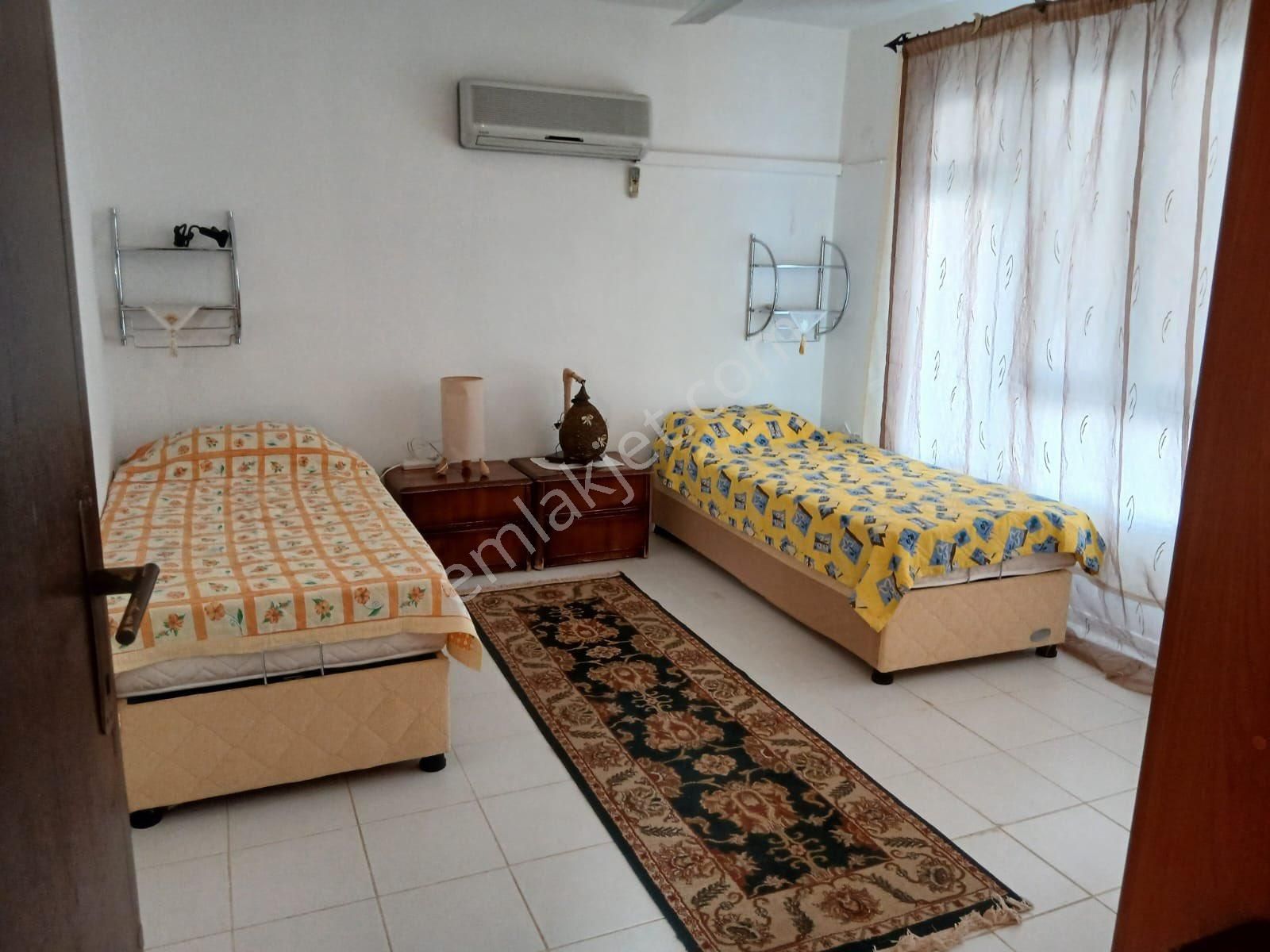 Büyükceli Tanya Sitesinde Satılık Triblex Villa