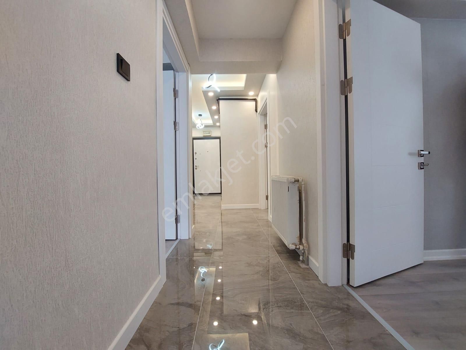 Elvan Mah Satılık 3+1 Ful Yapılı Kat Ta Geniş Daire - Görsel 22