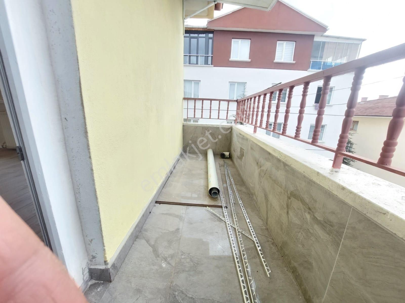 Elvan Mah Satılık 3+1 Ful Yapılı Kat Ta Geniş Daire - Görsel 14